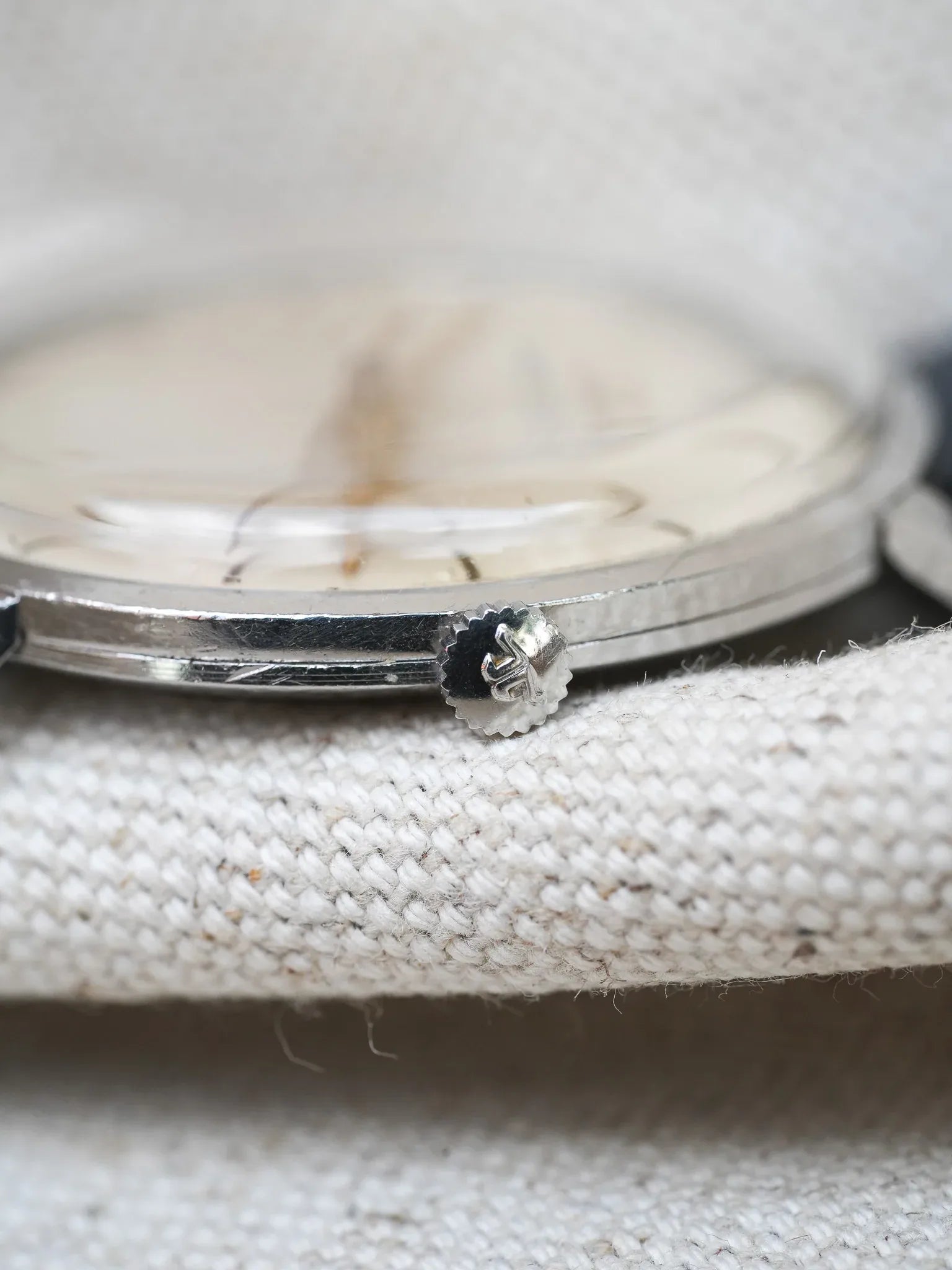 Jaeger-LeCoultre - Dress Watch Acier Crosshair Index Or - 1960s - Atelier Victor - Vintage Shop