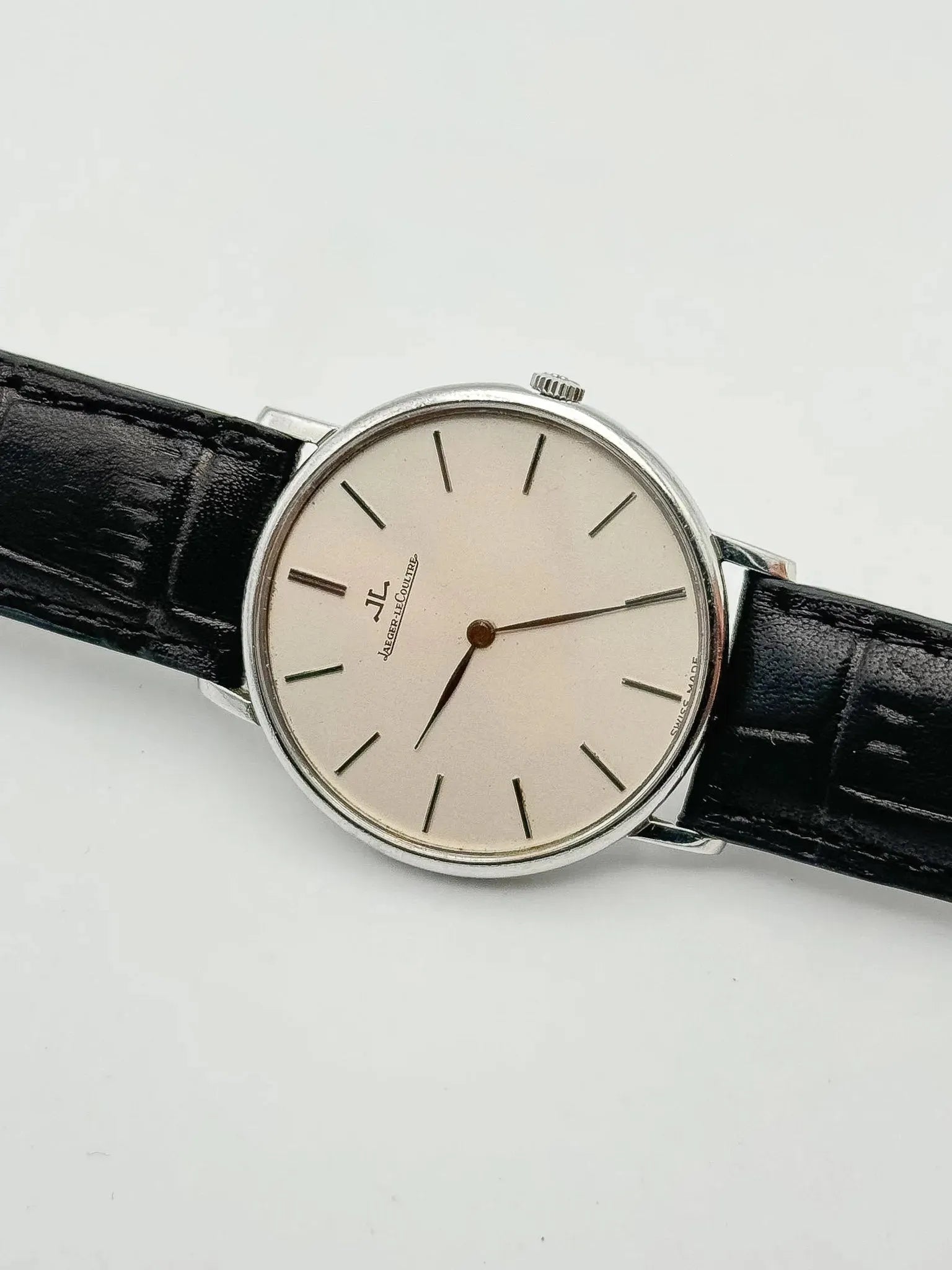 Jaeger-LeCoultre - Dress Watch Acier Extra plate 9226 - 1970s - Atelier Victor Paris - Vintage Watch Shop Dubai