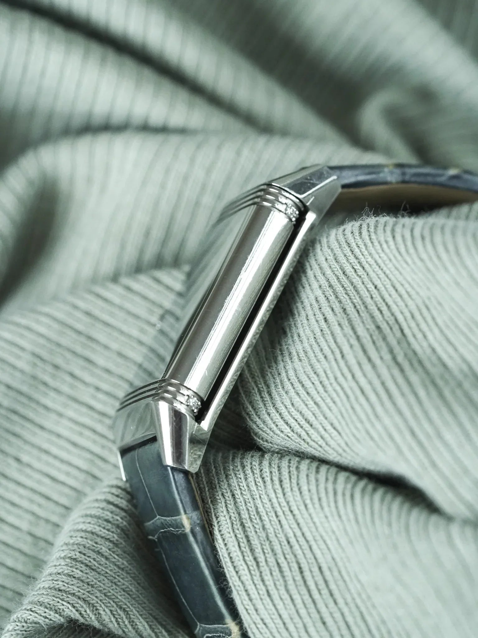 Jaeger-LeCoultre - Reverso 201.8.47 steel diamonds 20x40mm - 2010s