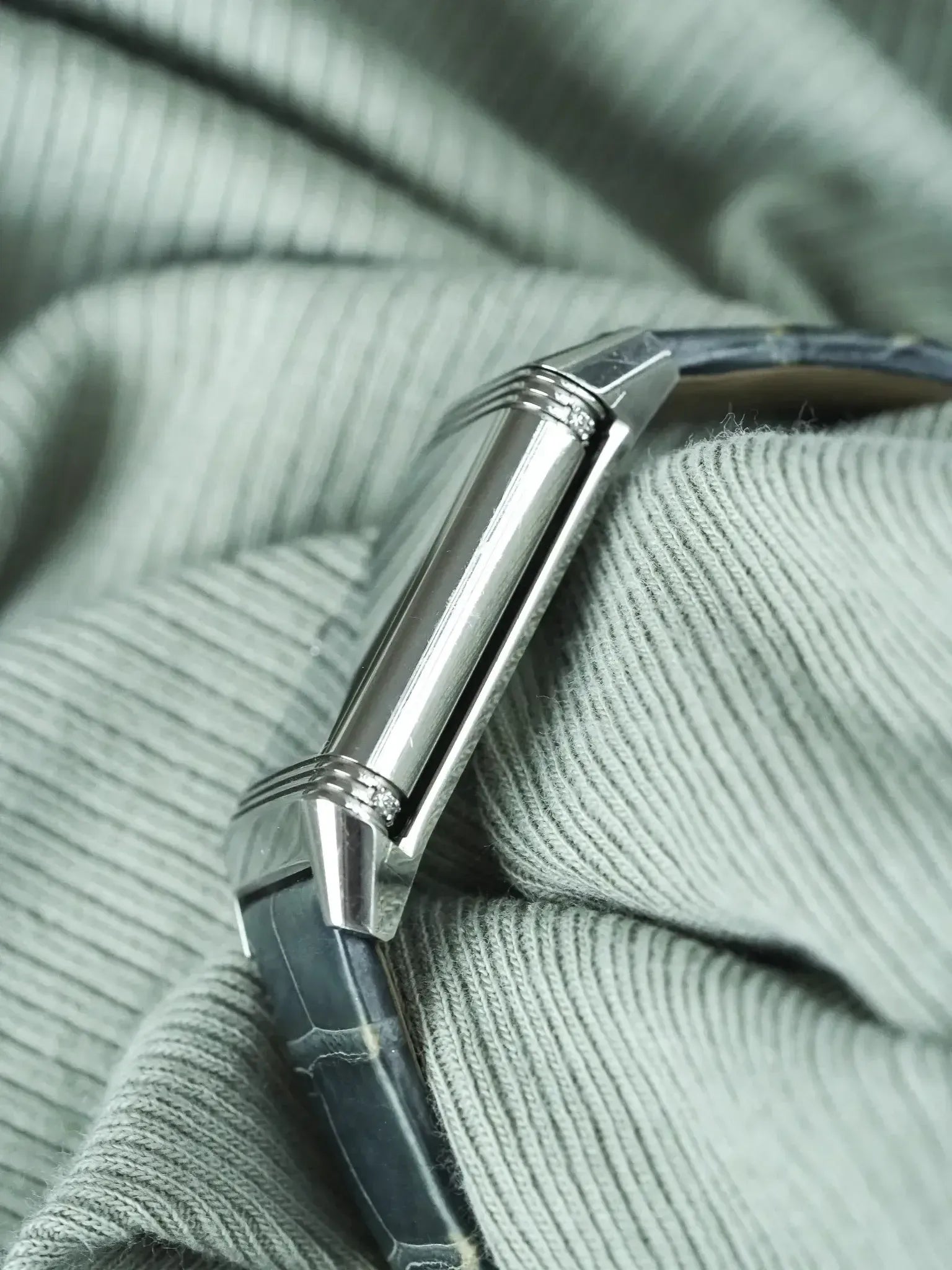 Jaeger-LeCoultre - Reservo 201.8.47 acier diamants 20x40mm - 2010s - Atelier Victor