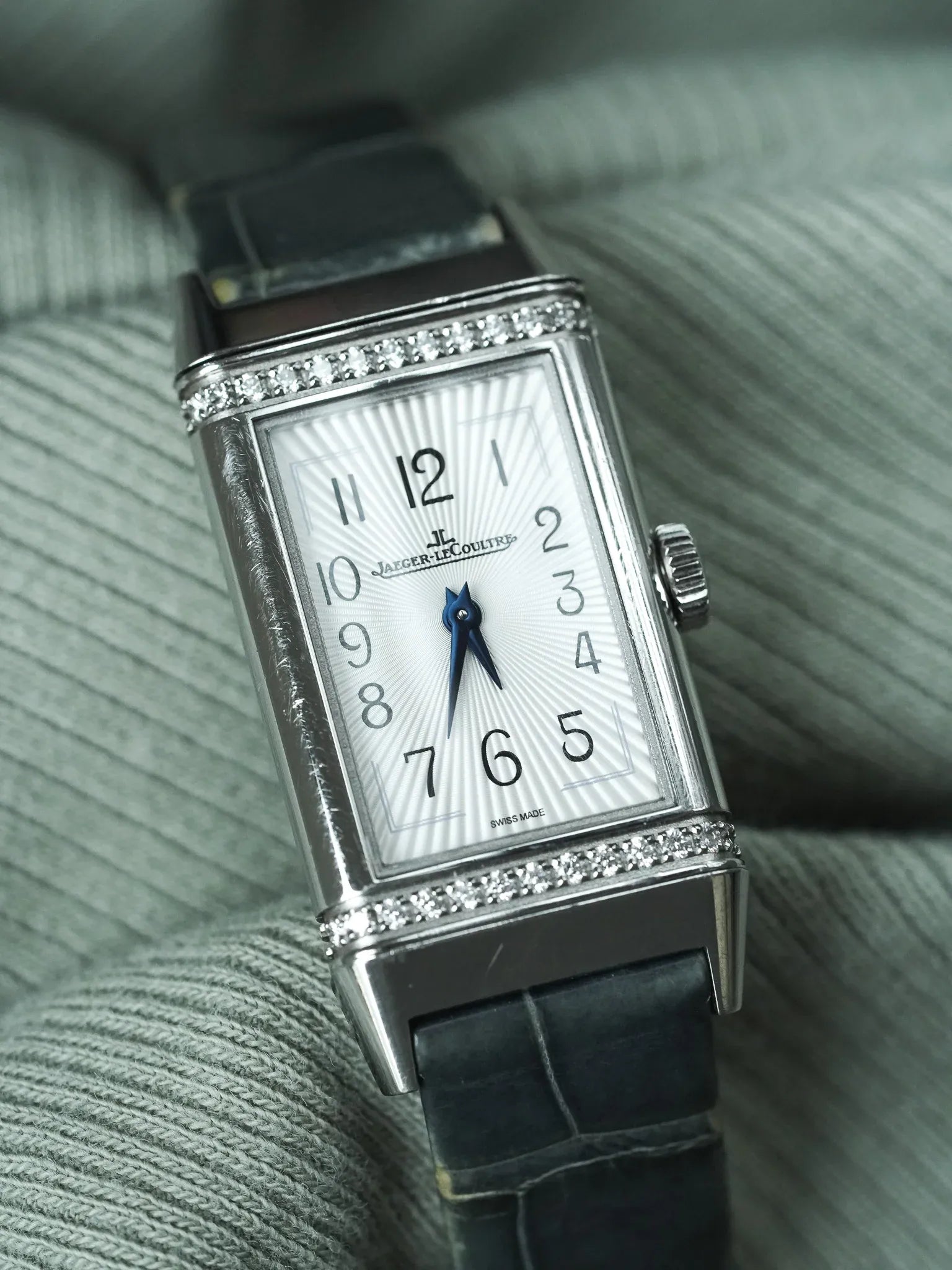 Jaeger-LeCoultre - Reverso 201.8.47 steel diamonds 20x40mm - 2010s