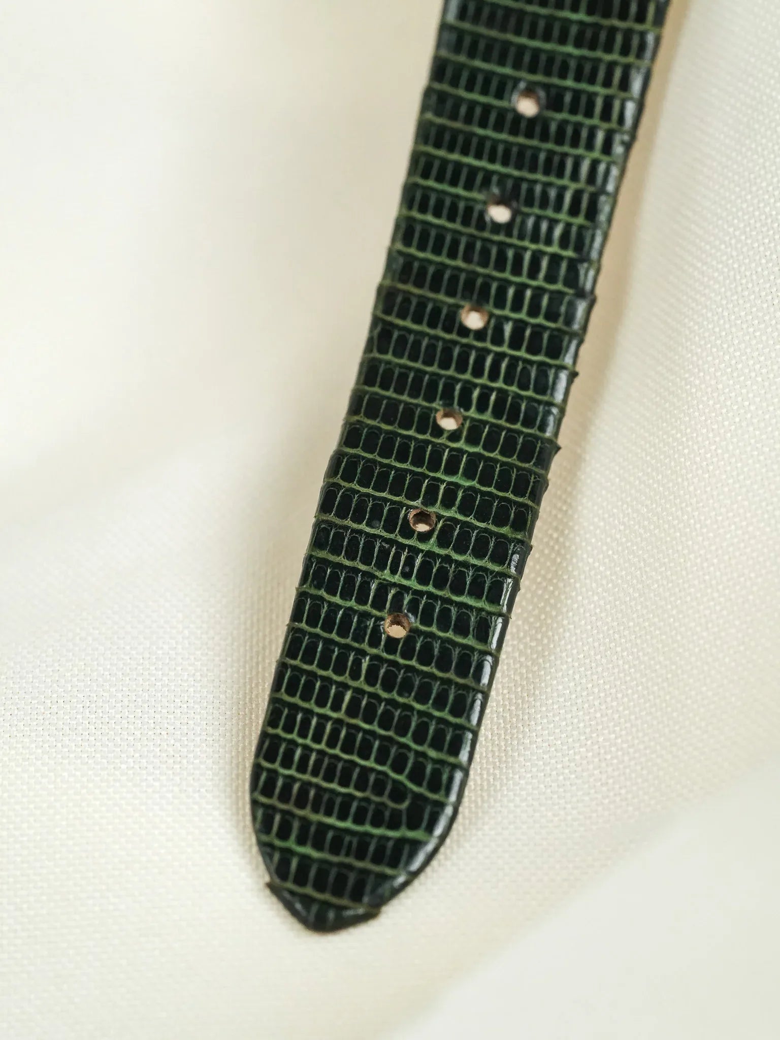 Jules Delas - montre style reverso plaqué or quartz - 1990s - Atelier Victor - Vintage Shop