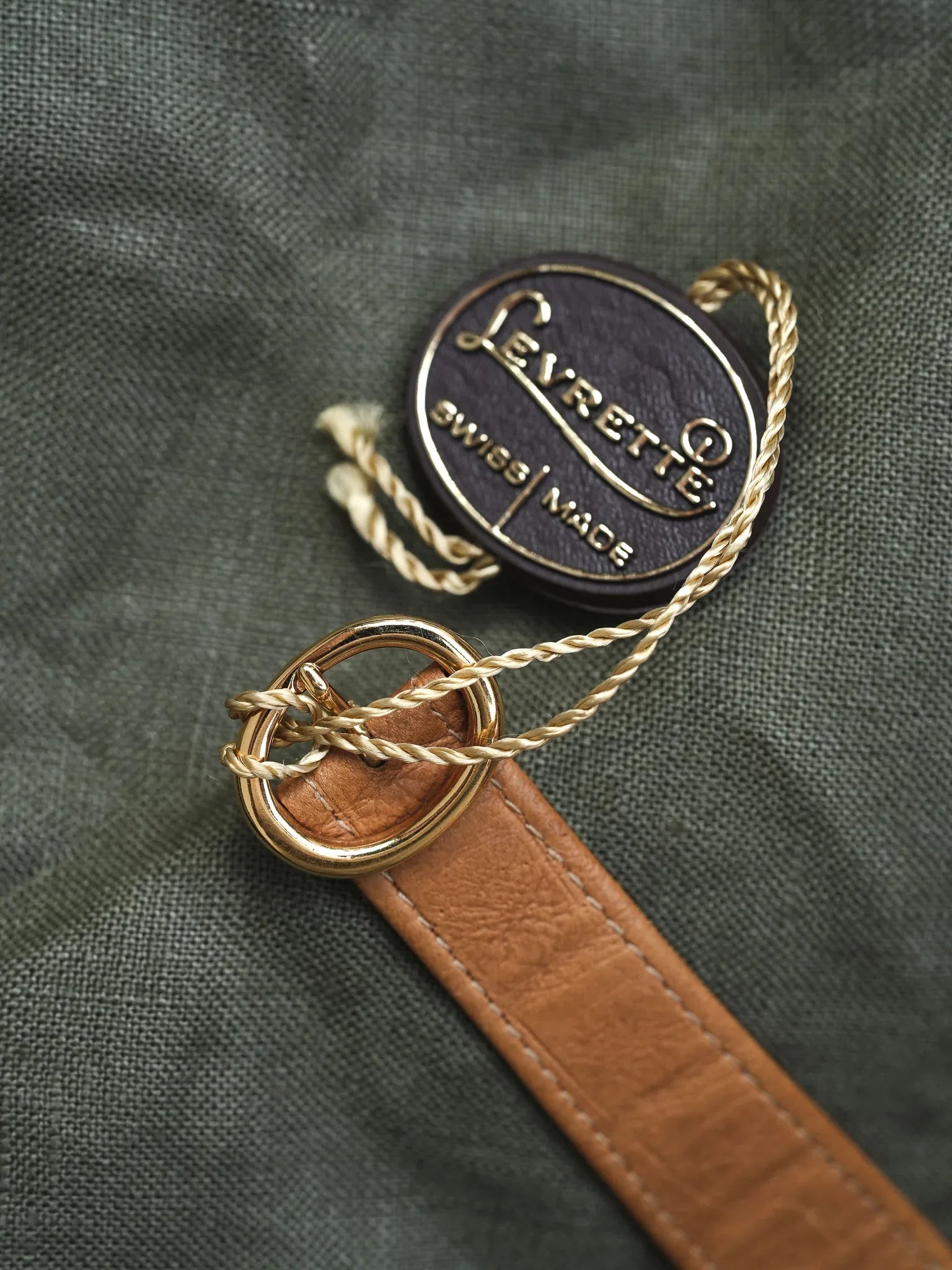 Levrette - Triple Calendar Plaqué or Blanc - NOS - 1990s - Atelier Victor