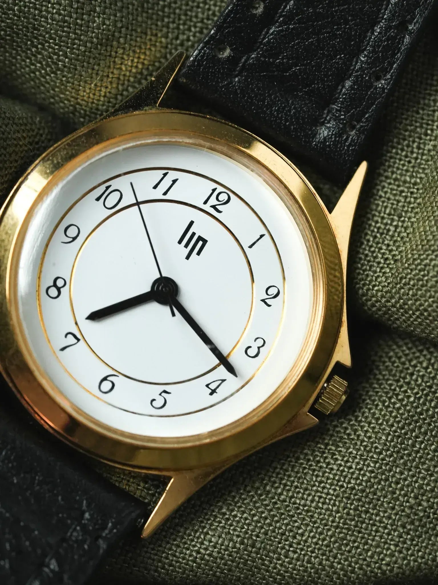 Lip - Rond Or Cadran blanc chiffres - 1990s - Atelier Victor