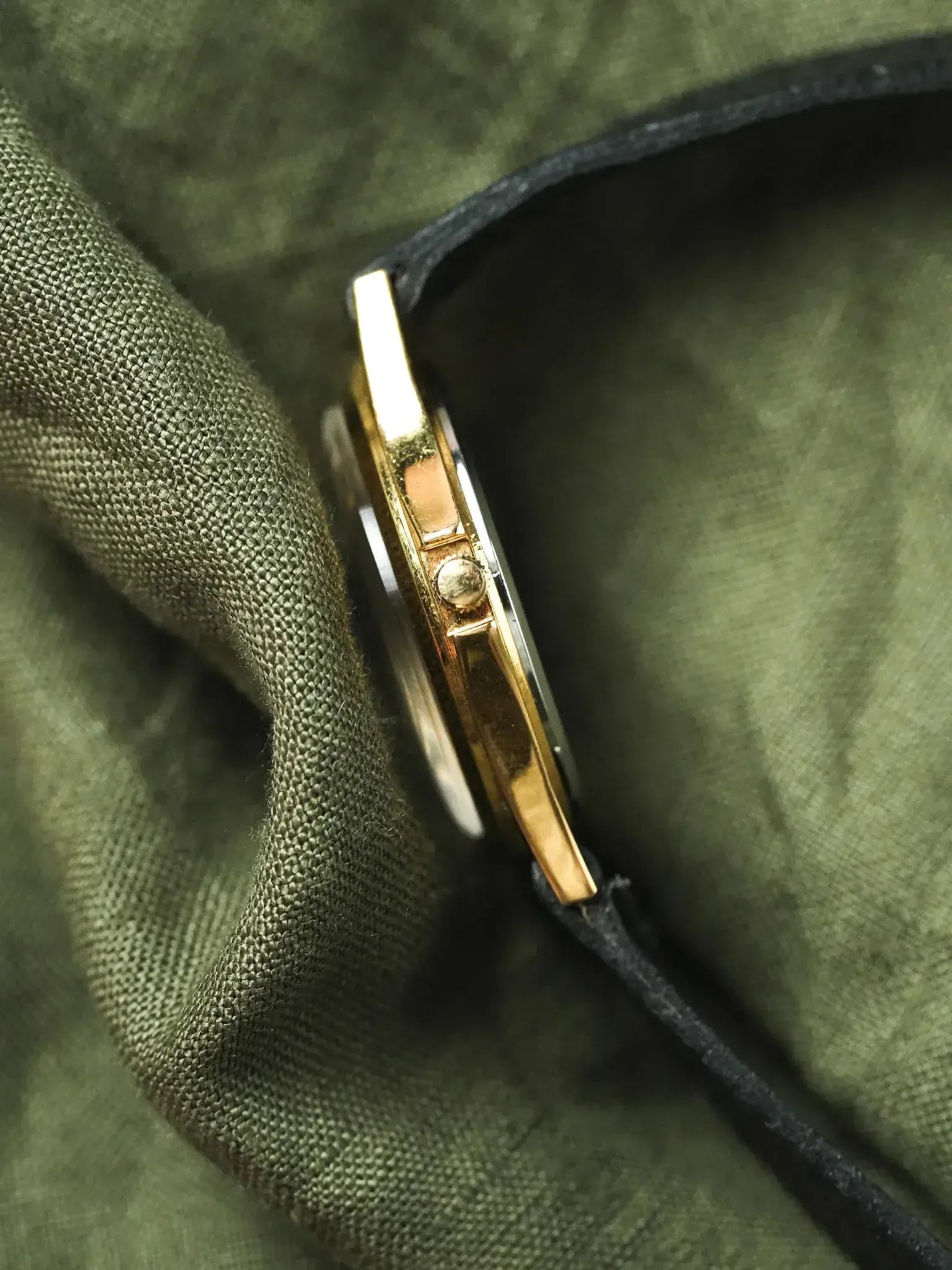 Lip - Rond Or Cadran blanc chiffres - 1990s - Atelier Victor