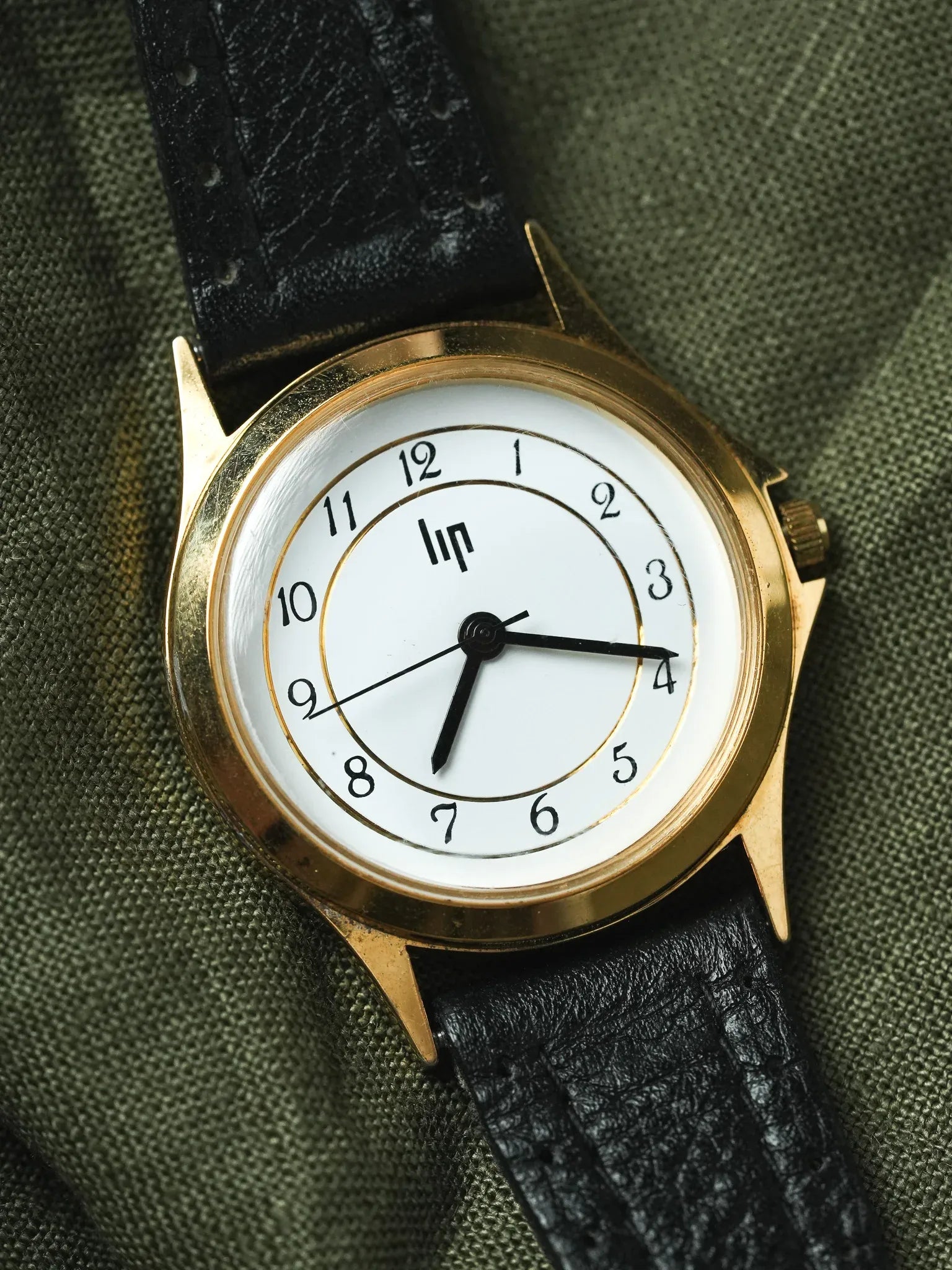 Lip - Rond Or Cadran blanc chiffres - 1990s - Atelier Victor