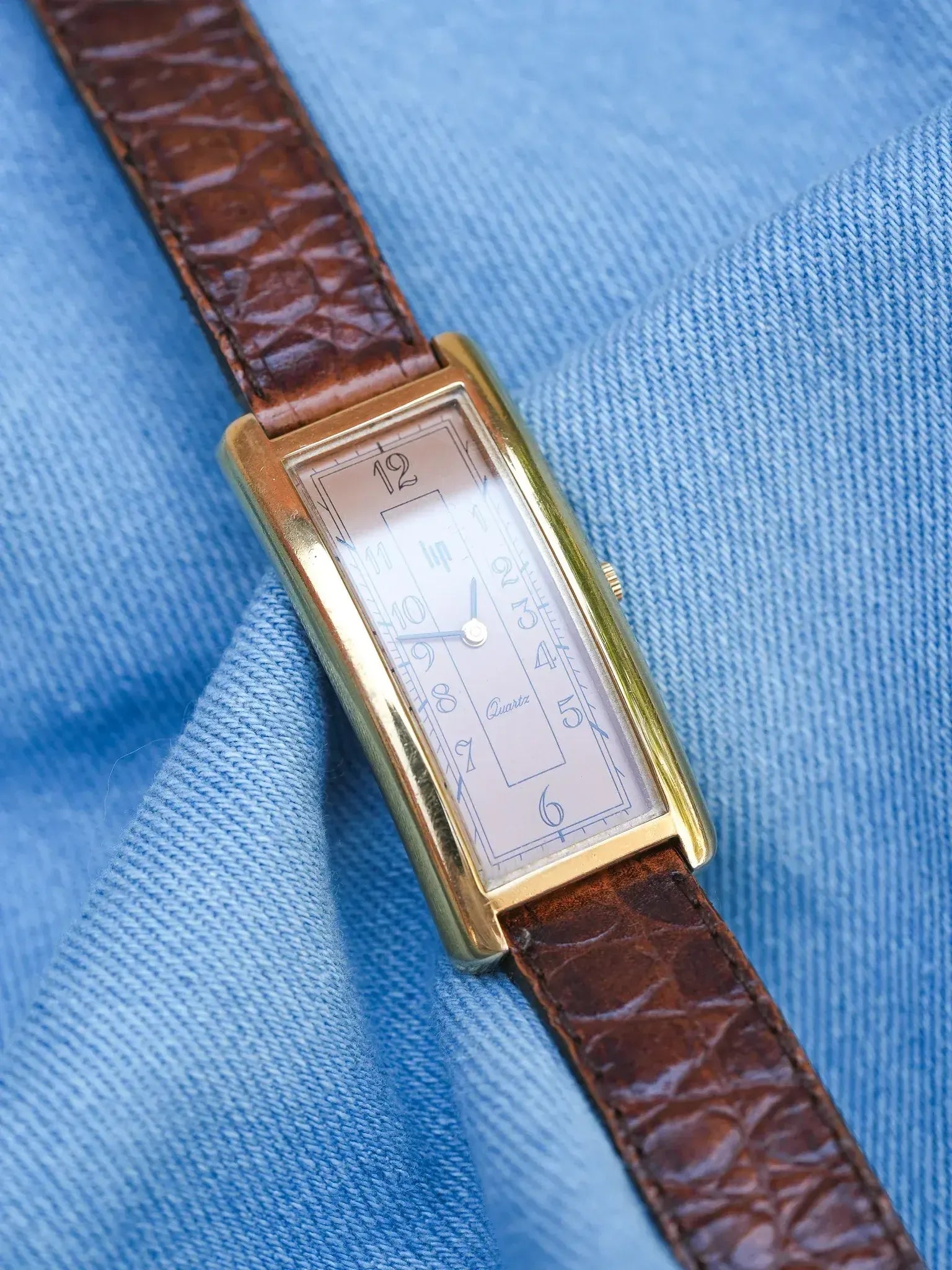 Lip - Tank Allongée Arrondie Saumon Plaqué or - 1990s - Atelier Victor