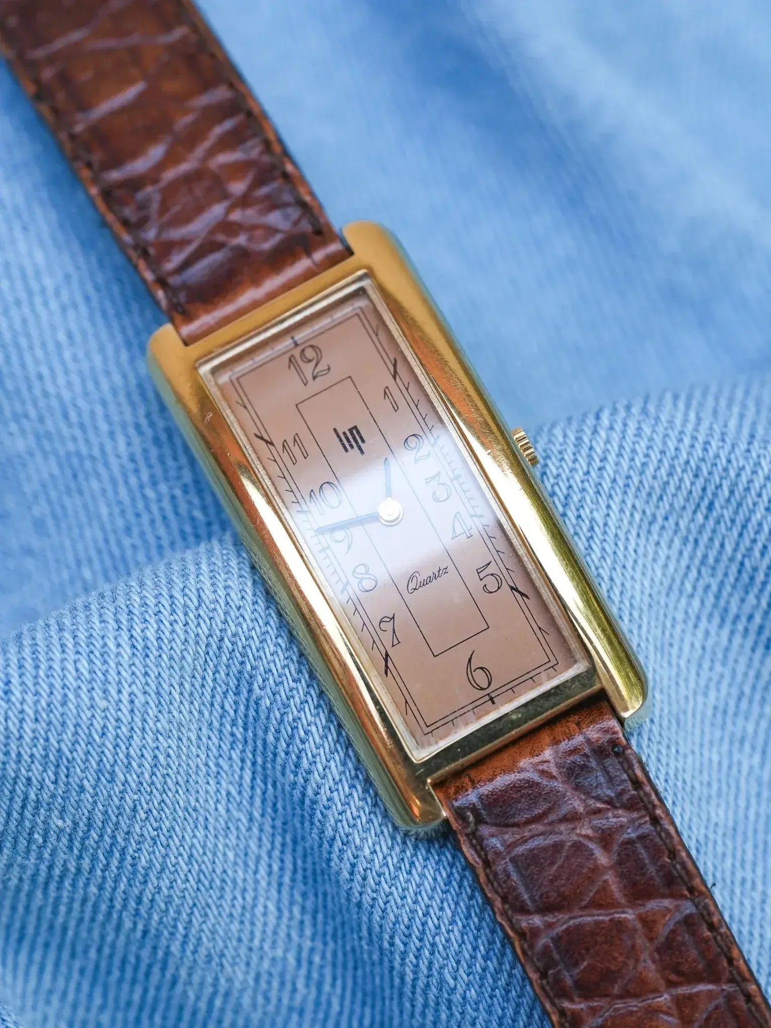 Lip - Tank Allongée Arrondie Saumon Plaqué or - 1990s - Atelier Victor