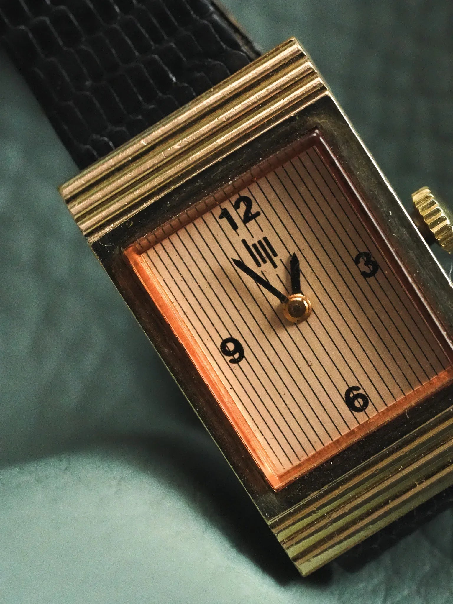 Lip - Tank Or Cadran Saumon Tapissé - 1970s - Atelier Victor