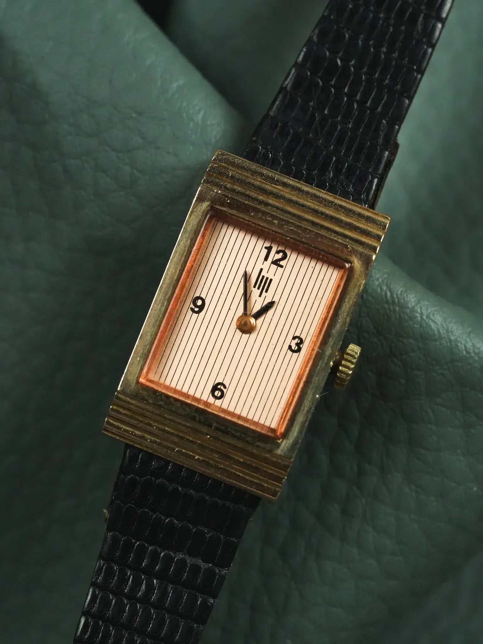 Lip - Tank Or Cadran Saumon Tapissé - 1970s - Atelier Victor