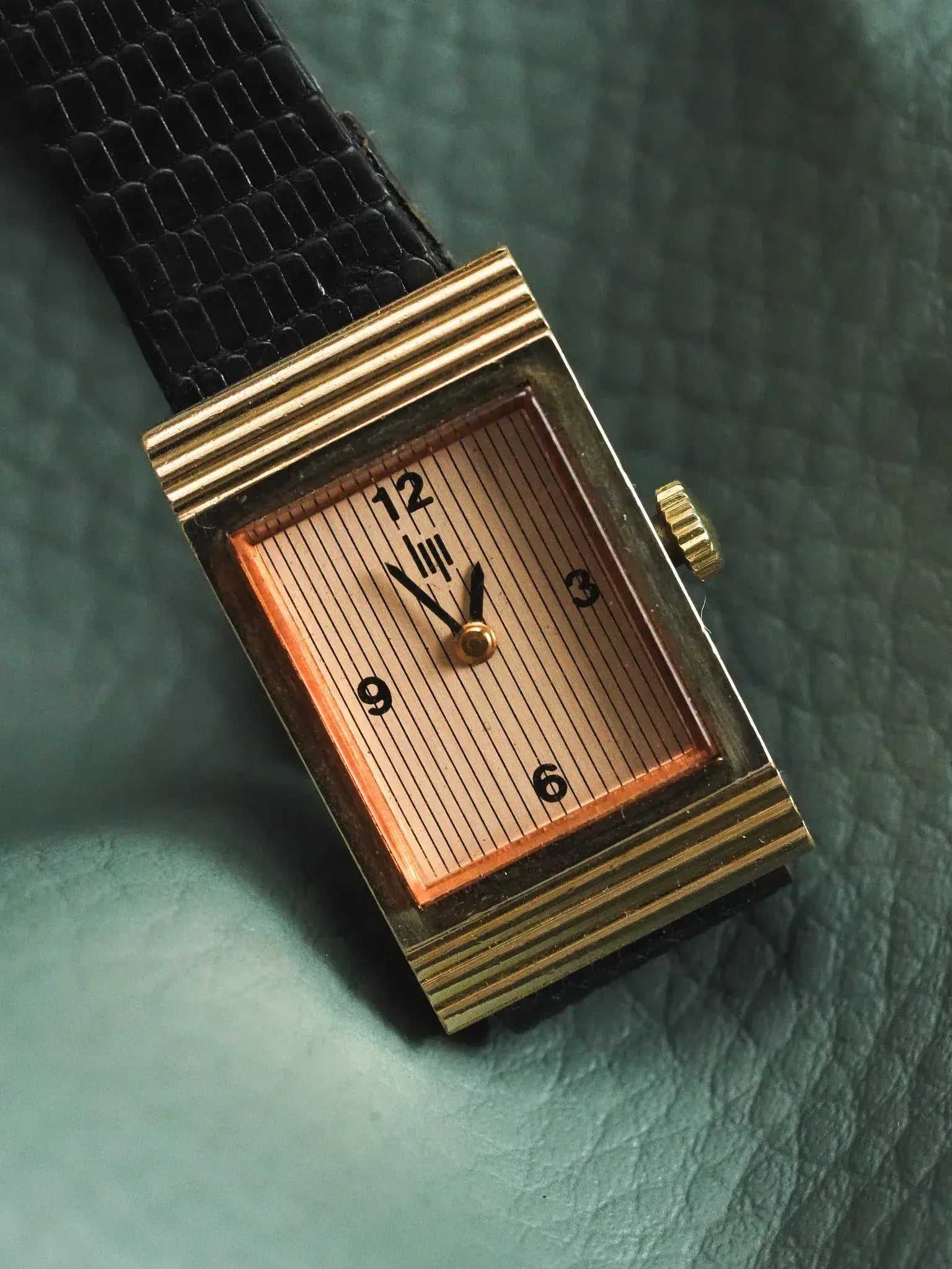 Lip - Tank Or Cadran Saumon Tapissé - 1970s - Atelier Victor