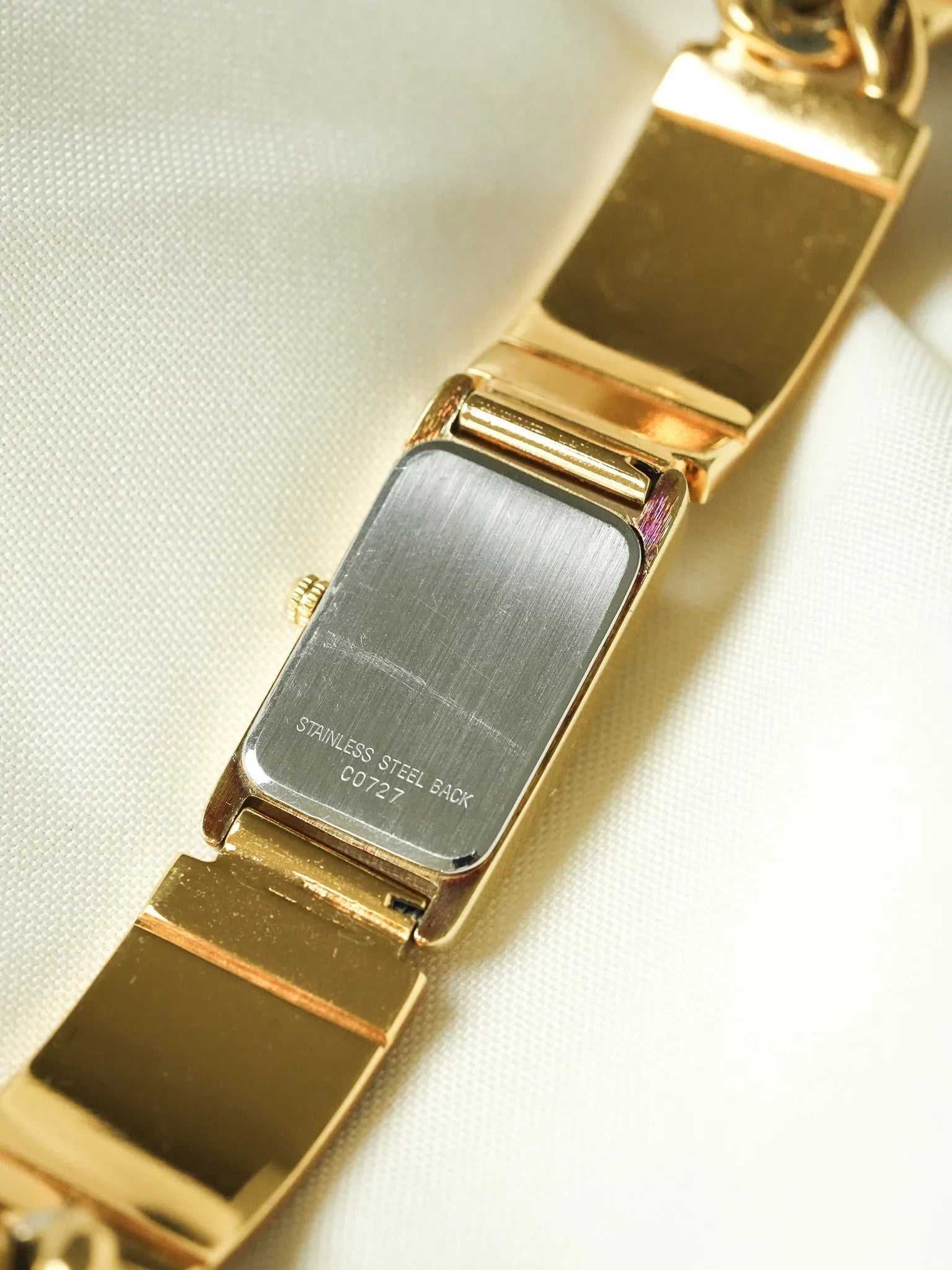Loewe - Montre bracelet plaqué or cuir marron - 1990s - Atelier Victor