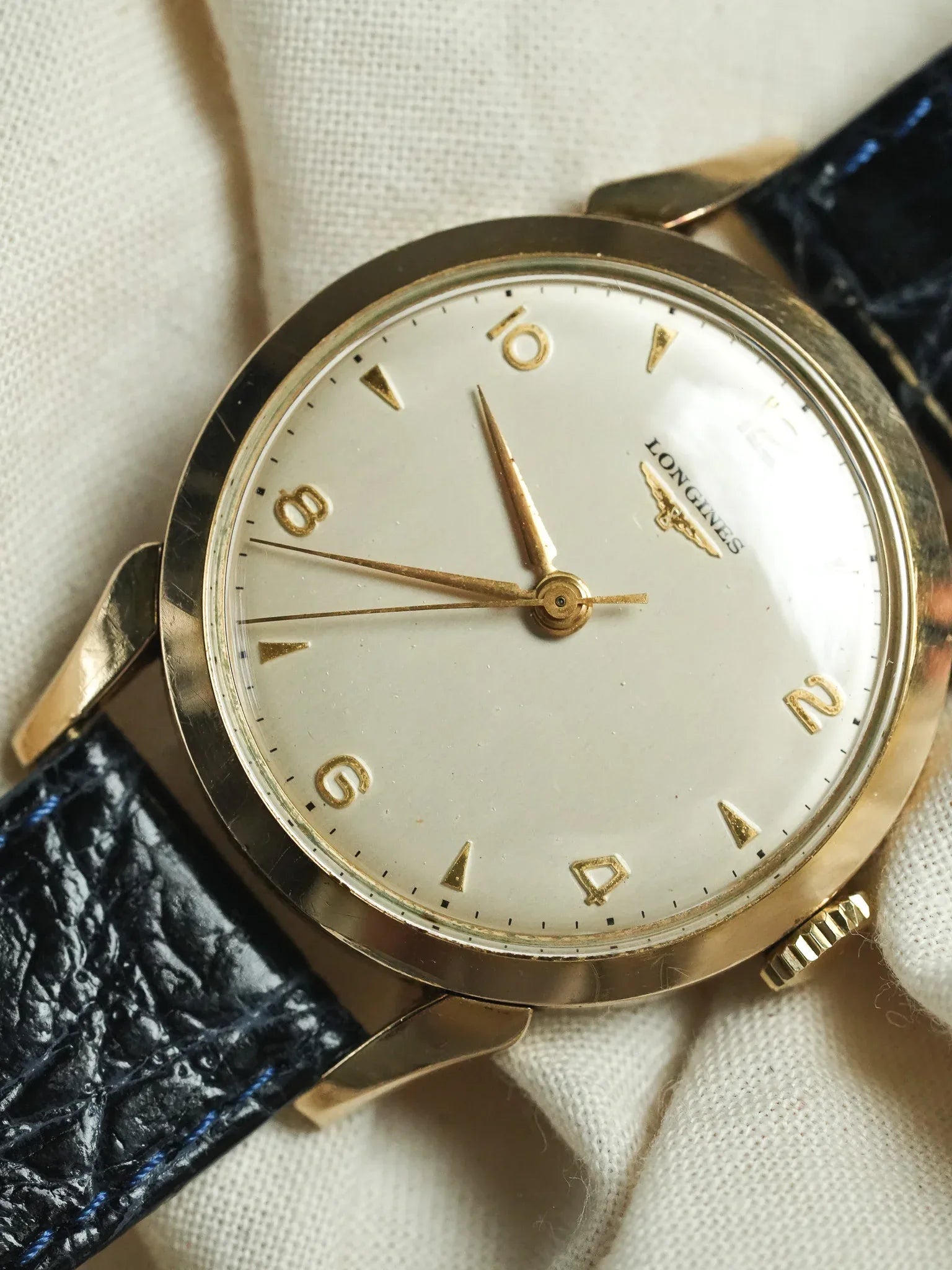 Longines - 8418 Cornes Gouttes d'eau plaqué or index - 1960s - Atelier Victor