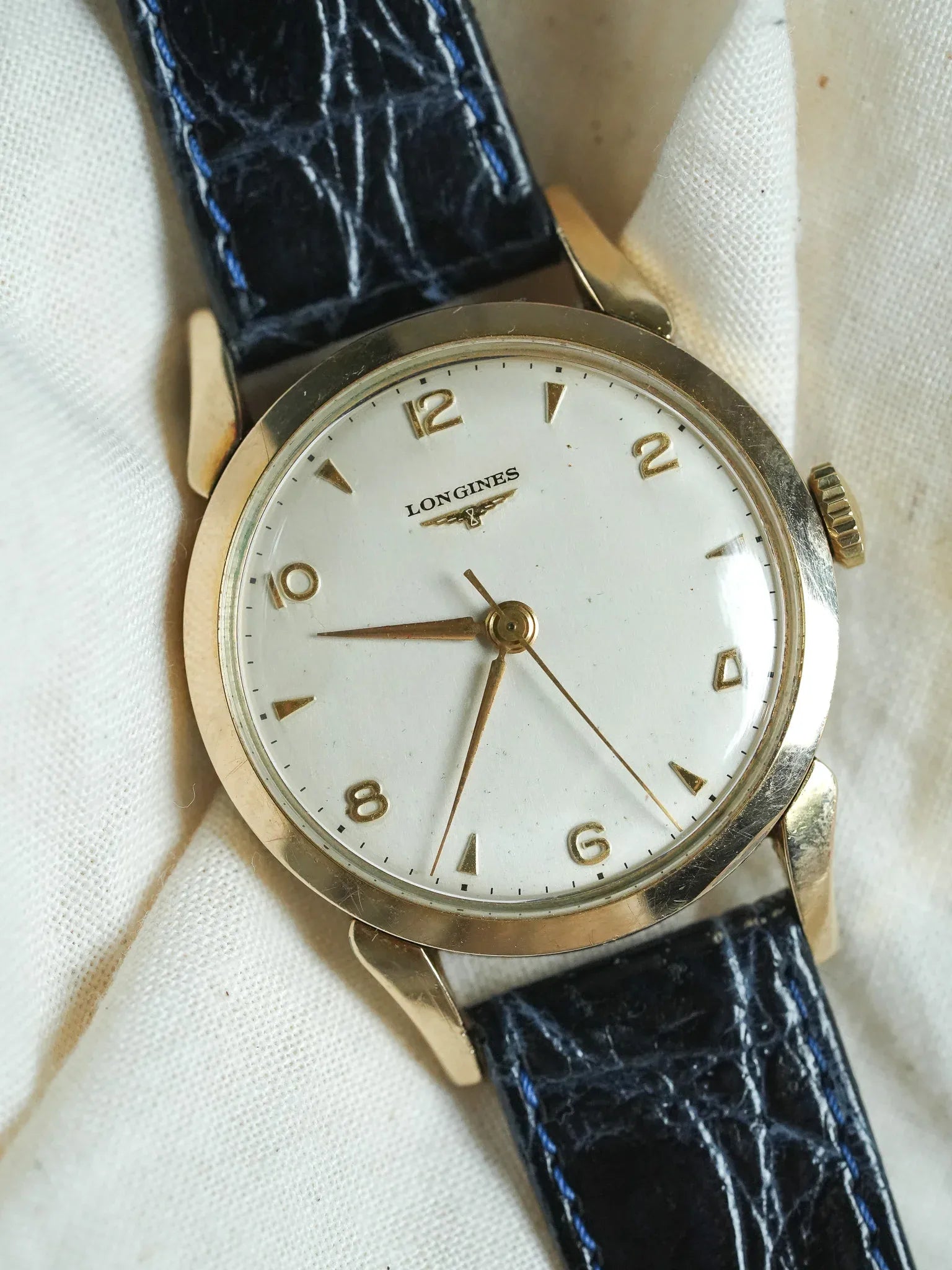 Longines - 8418 Cornes Gouttes d'eau plaqué or index - 1960s - Atelier Victor