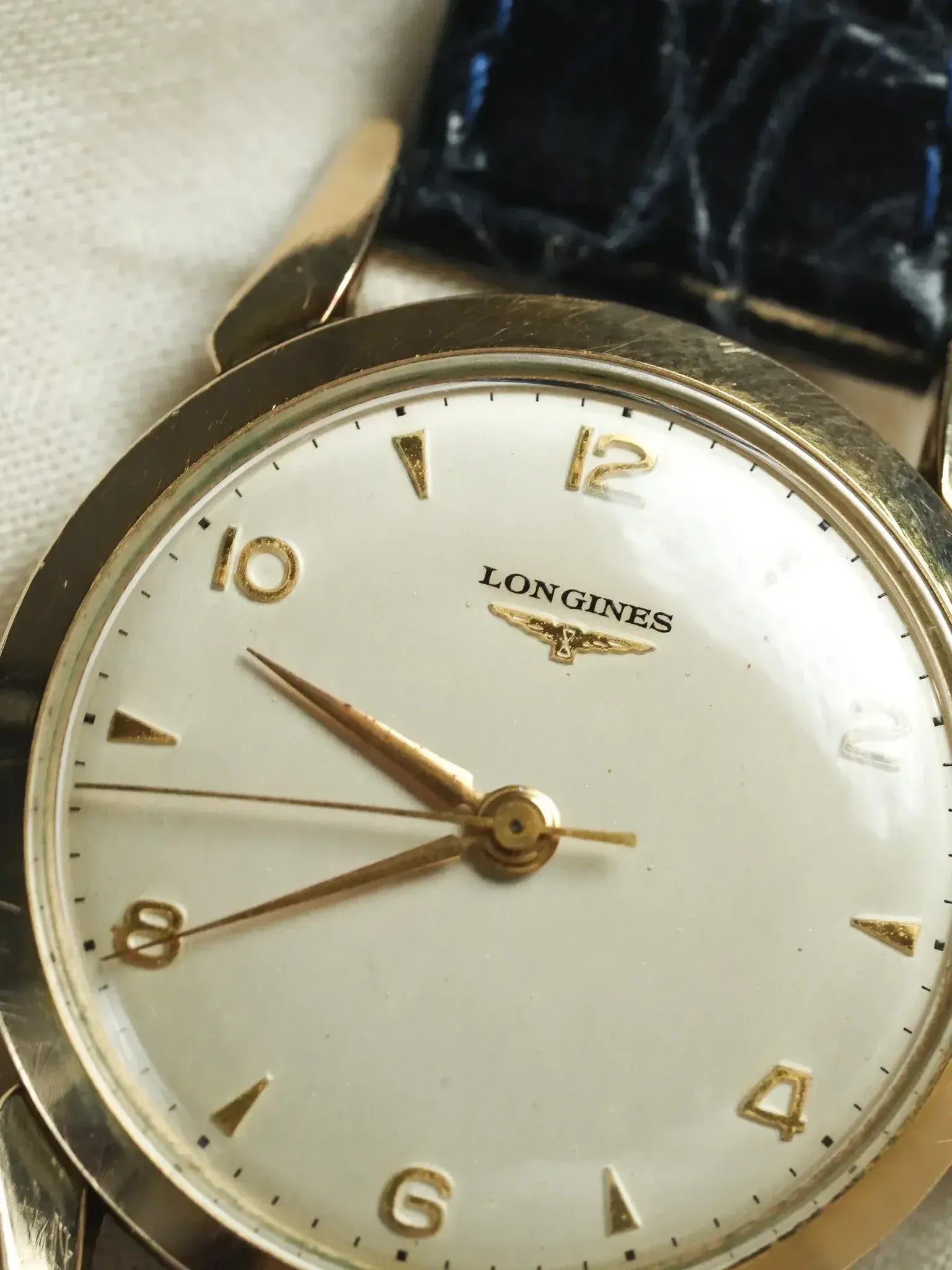 Longines - 8418 Cornes Gouttes d'eau plaqué or index - 1960s - Atelier Victor