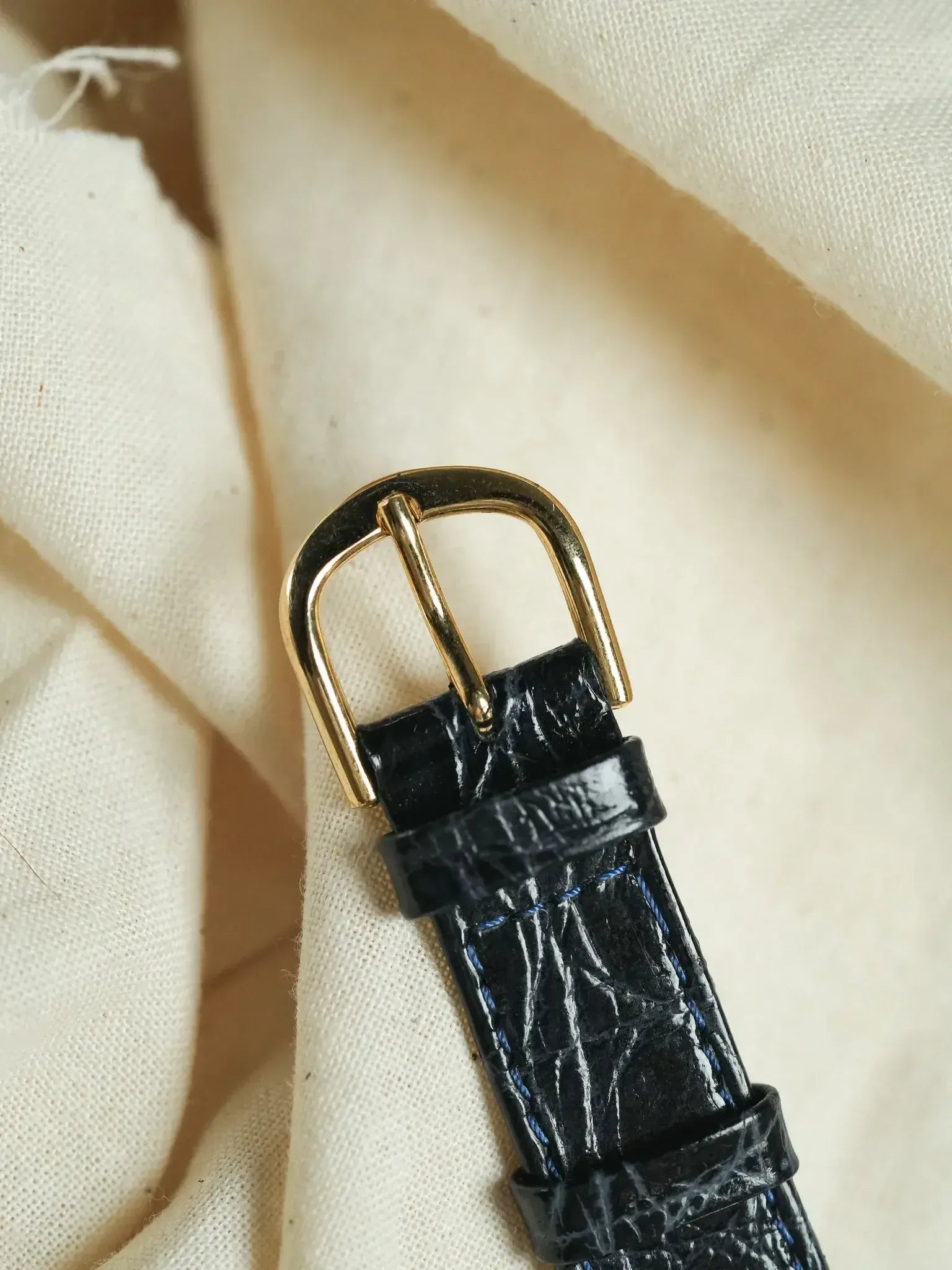 Longines - 8418 Cornes Gouttes d'eau plaqué or index - 1960s - Atelier Victor