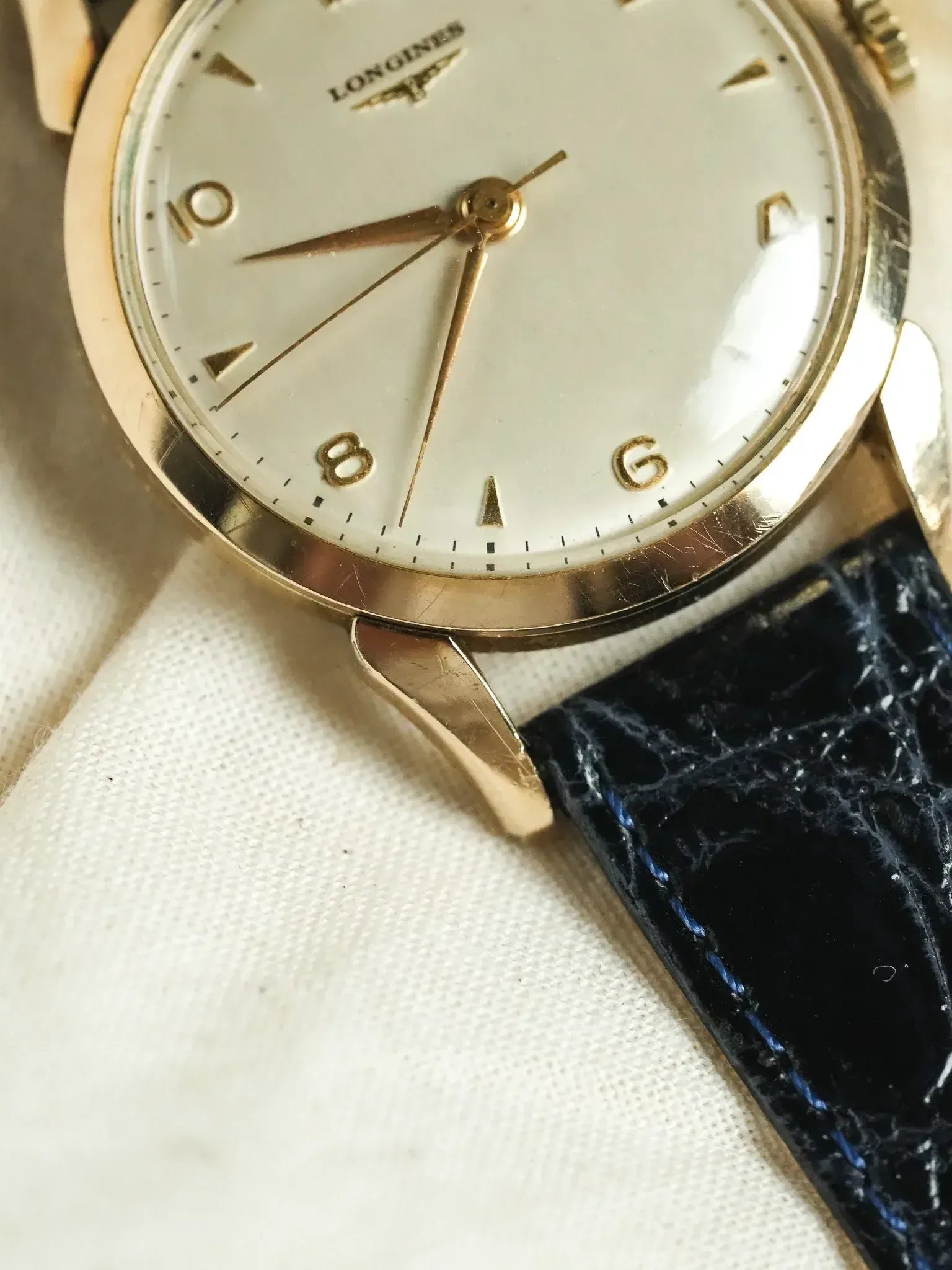 Longines - 8418 Cornes Gouttes d'eau plaqué or index - 1960s - Atelier Victor