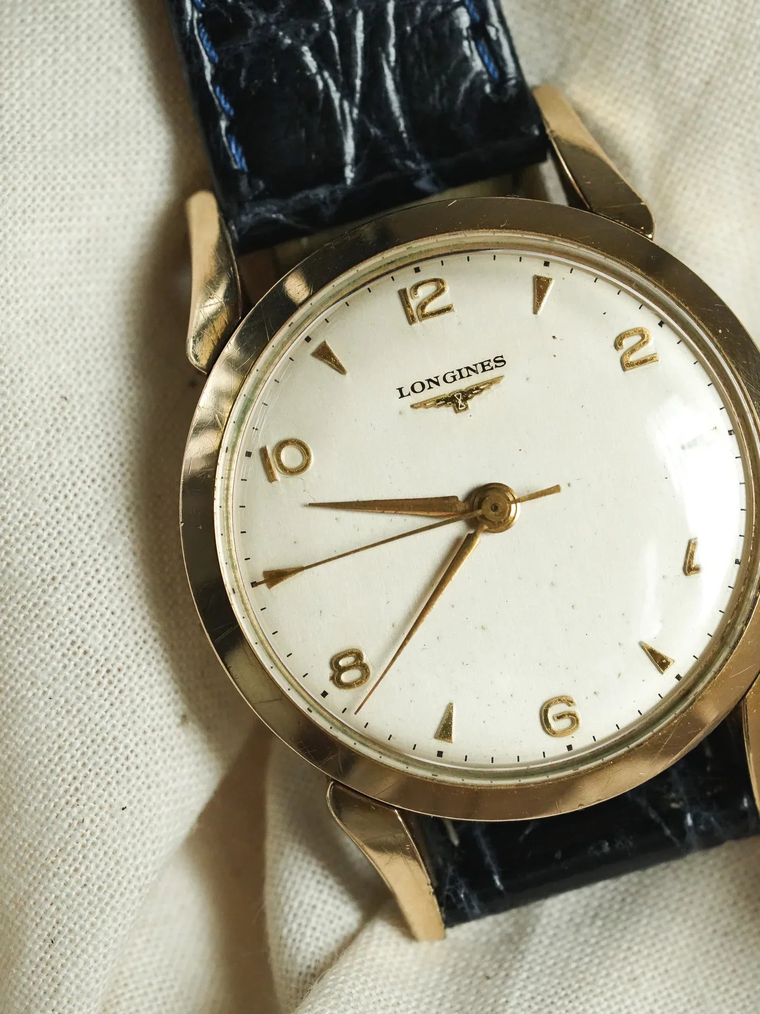 Longines - 8418 Cornes Gouttes d'eau plaqué or index - 1960s - Atelier Victor - Vintage Shop