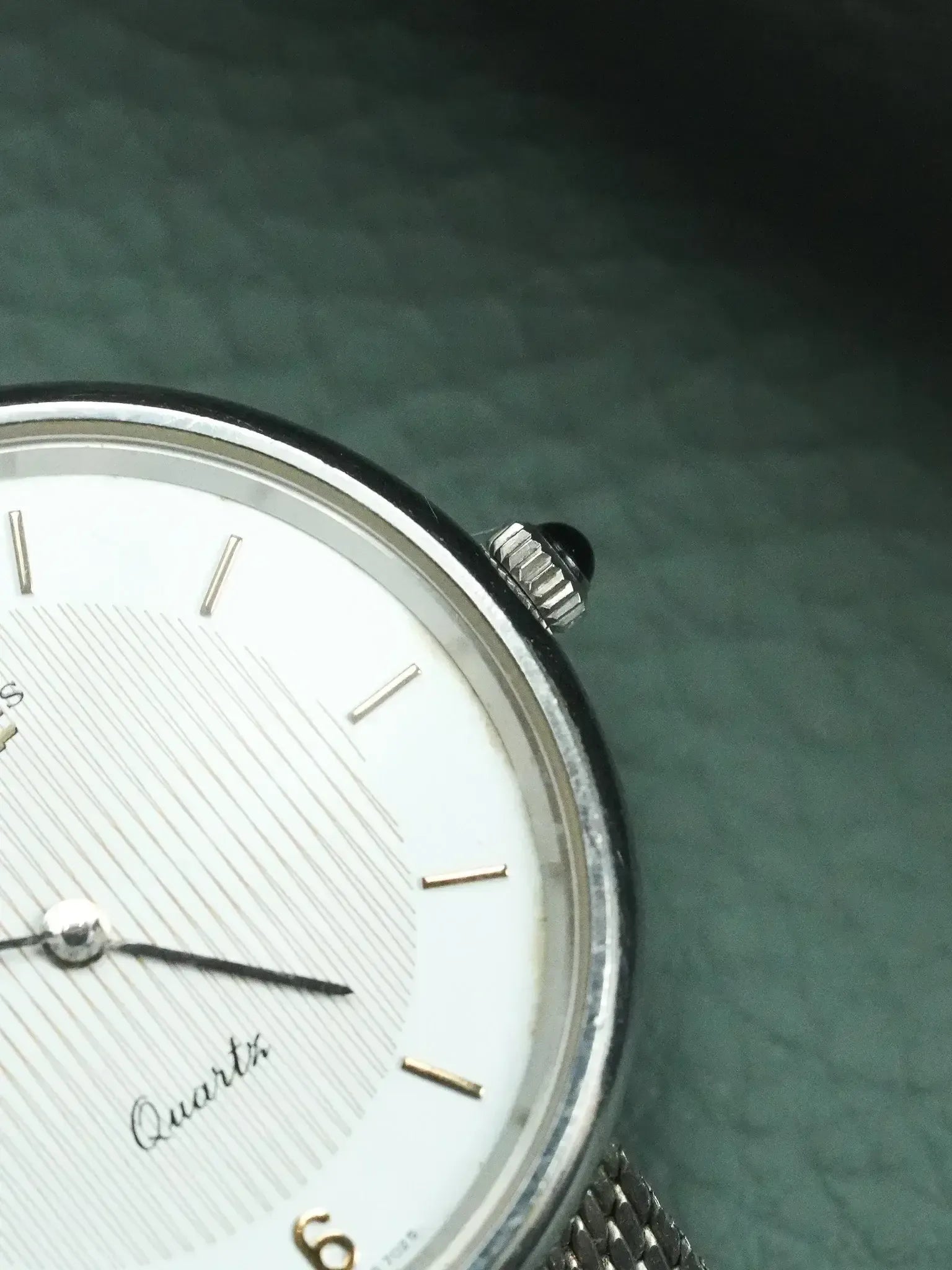 Longines - Acier en maille milanaise tapisserie or - 1980s - Atelier Victor