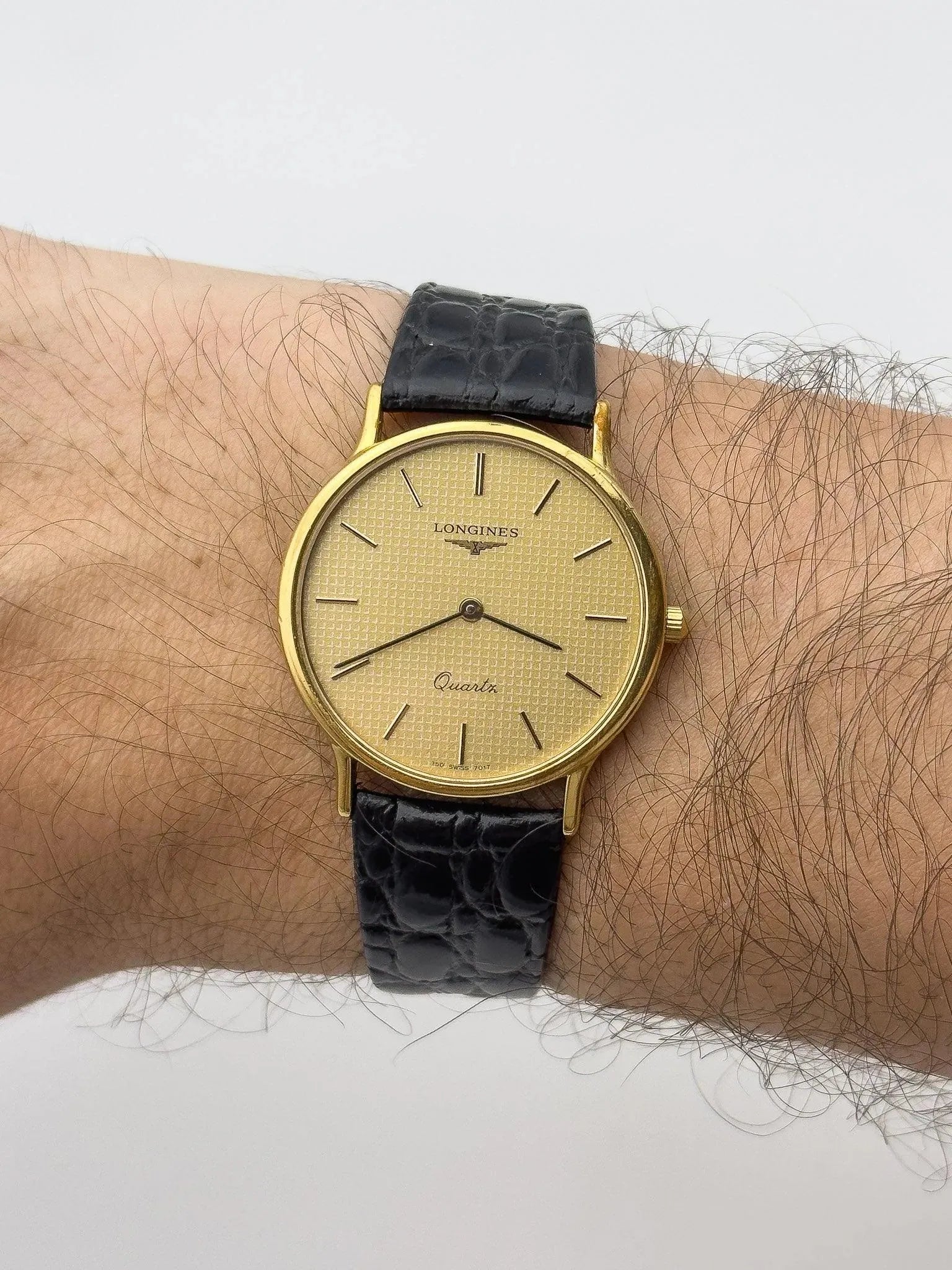 Longines - Clous de Paris Circle Gold - 1980s - Atelier Victor Paris - Vintage Watch Shop Dubai
