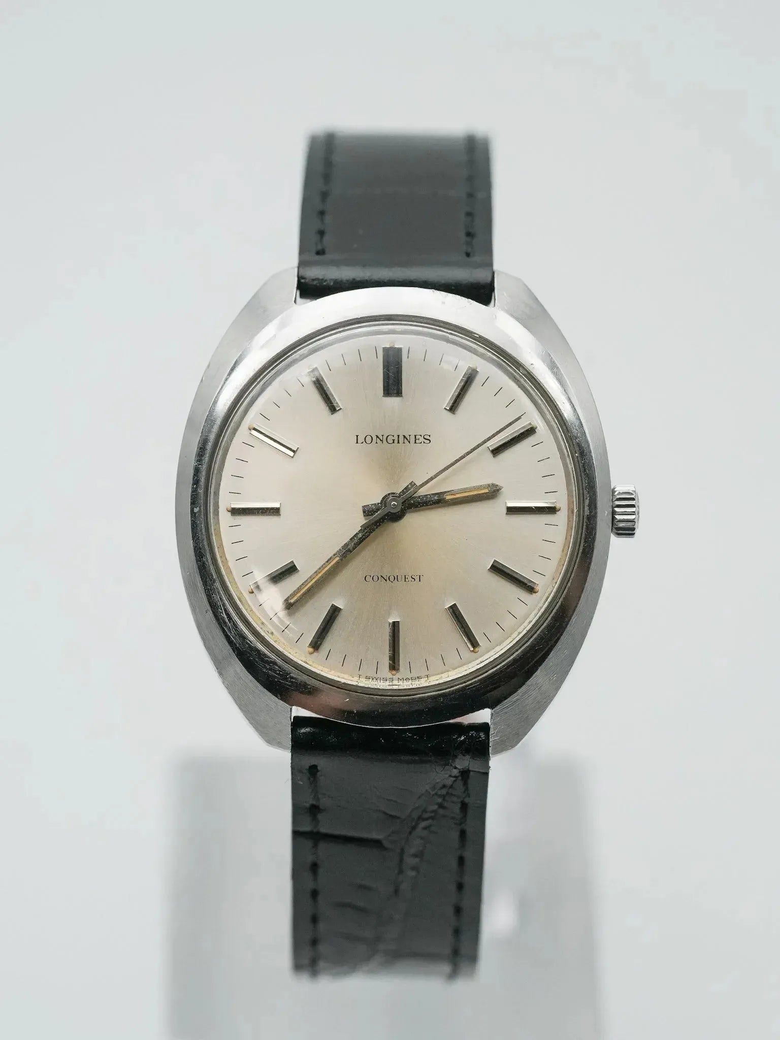 Longines - Conquest Tonneau Champagne - 1980s - Atelier Victor - Vintage Shop