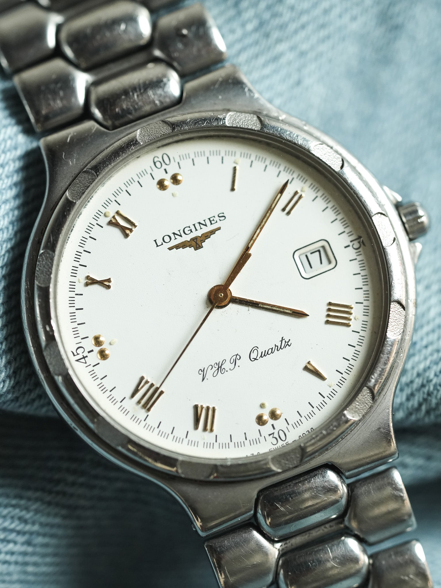 Longines - Conquest V.H.P Acier Date Blanc Index Or - 1990s - Atelier Victor - Vintage Shop
