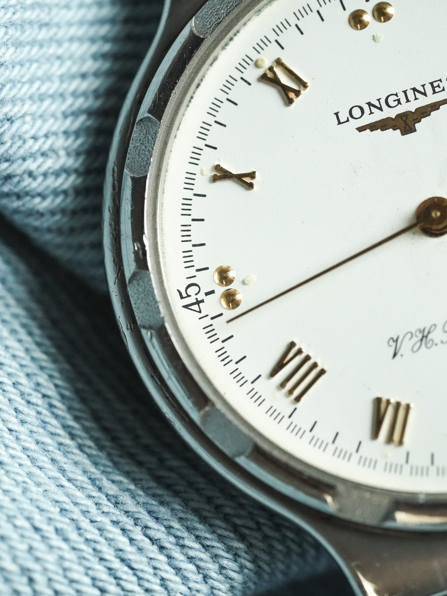Longines - Conquest V.H.P Acier Date Blanc Index Or - 1990s - Atelier Victor - Vintage Shop
