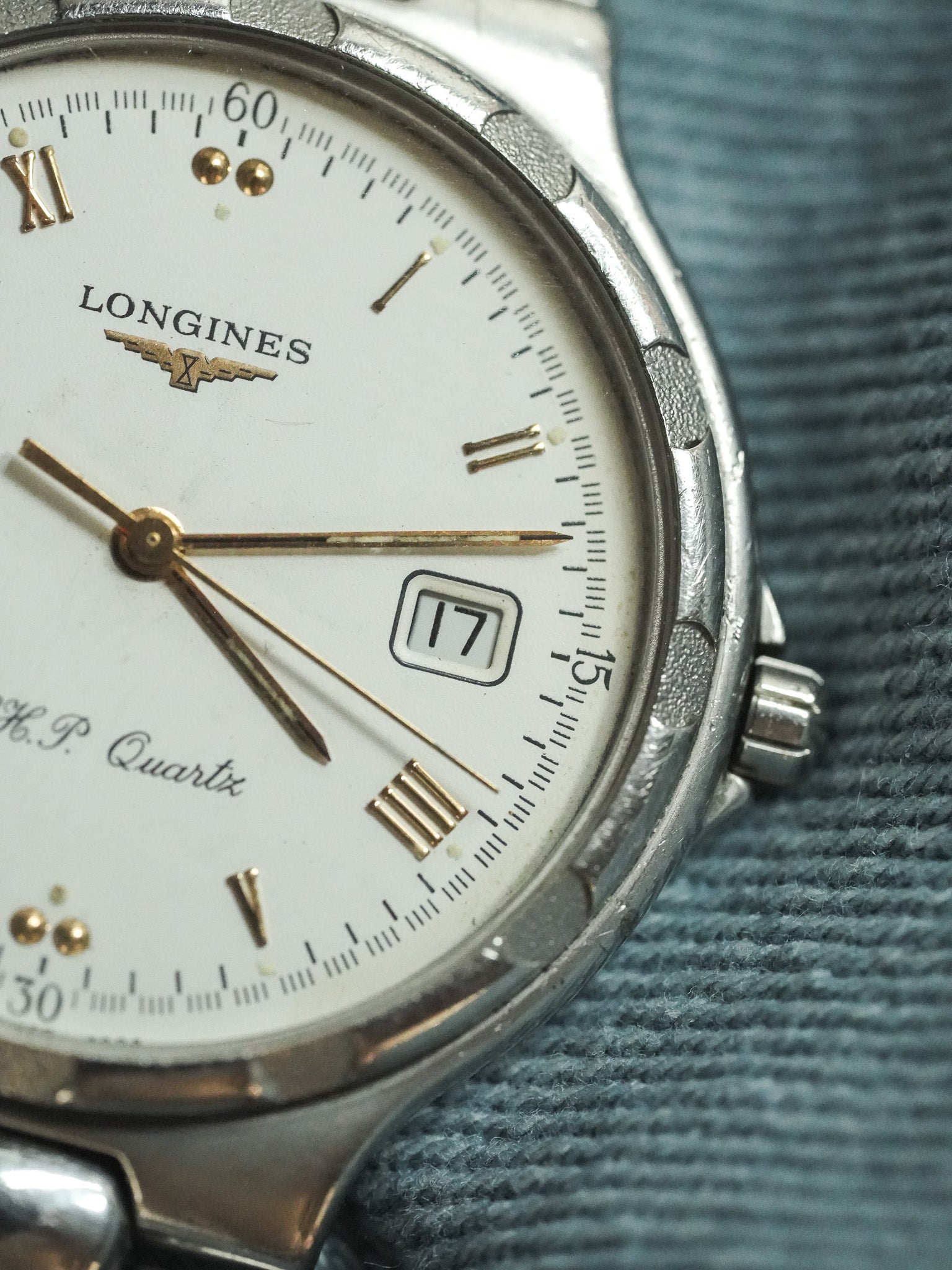 Longines - Conquest V.H.P Acier Date Blanc Index Or - 1990s - Atelier Victor - Vintage Shop