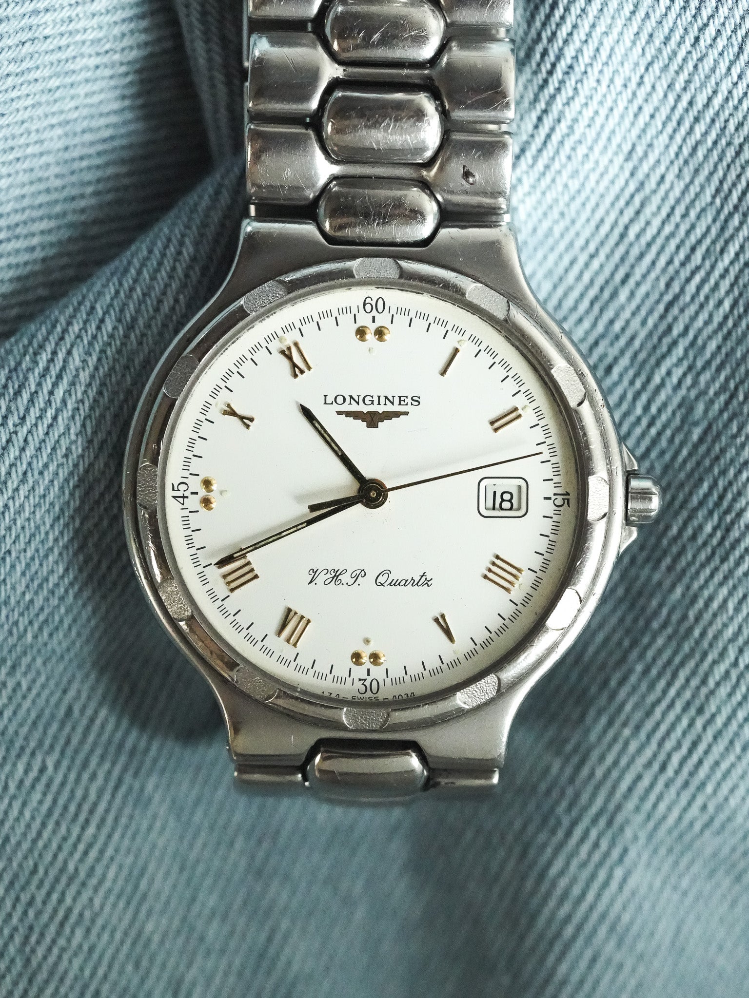 Longines - Conquest V.H.P Acier Date Blanc Index Or - 1990s - Atelier Victor - Vintage Shop