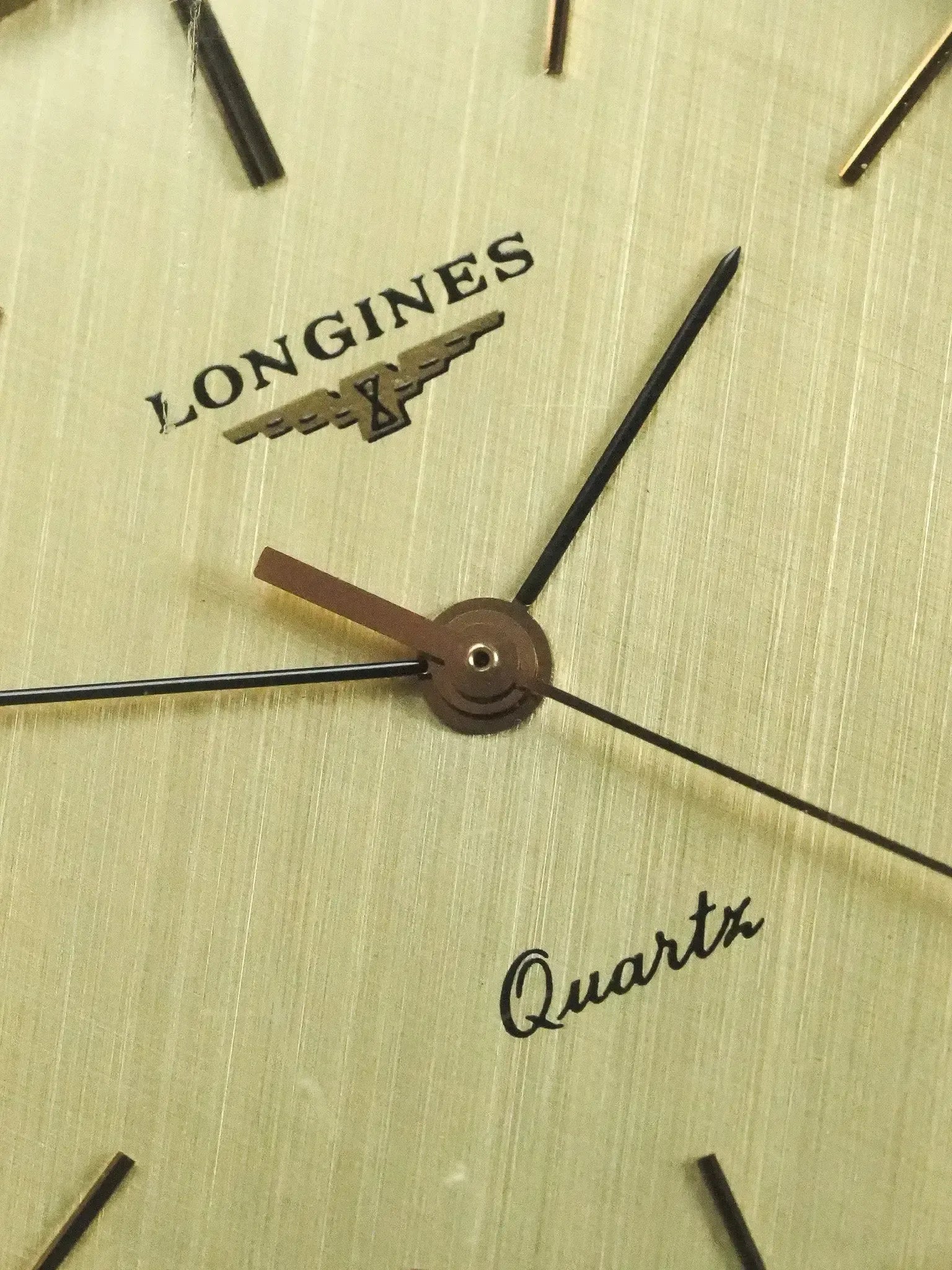 Longines - Coussin Or Cadran lin toute originale - 1980s - Atelier Victor
