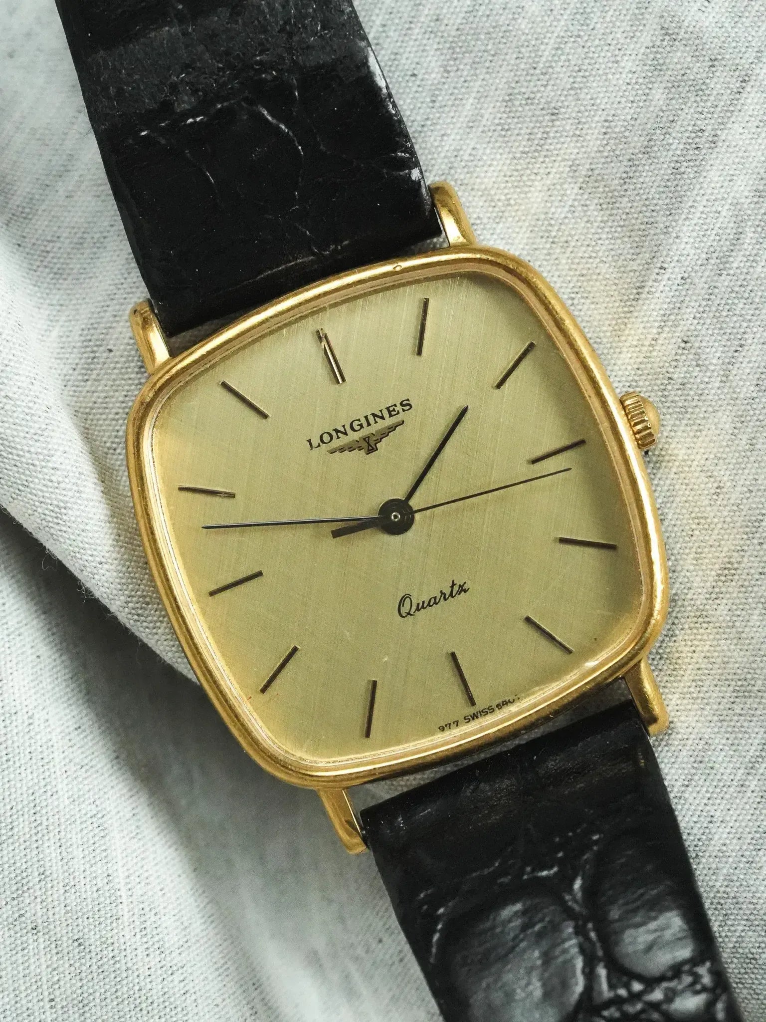 Longines - Coussin Or Cadran lin toute originale - 1980s - Atelier Victor