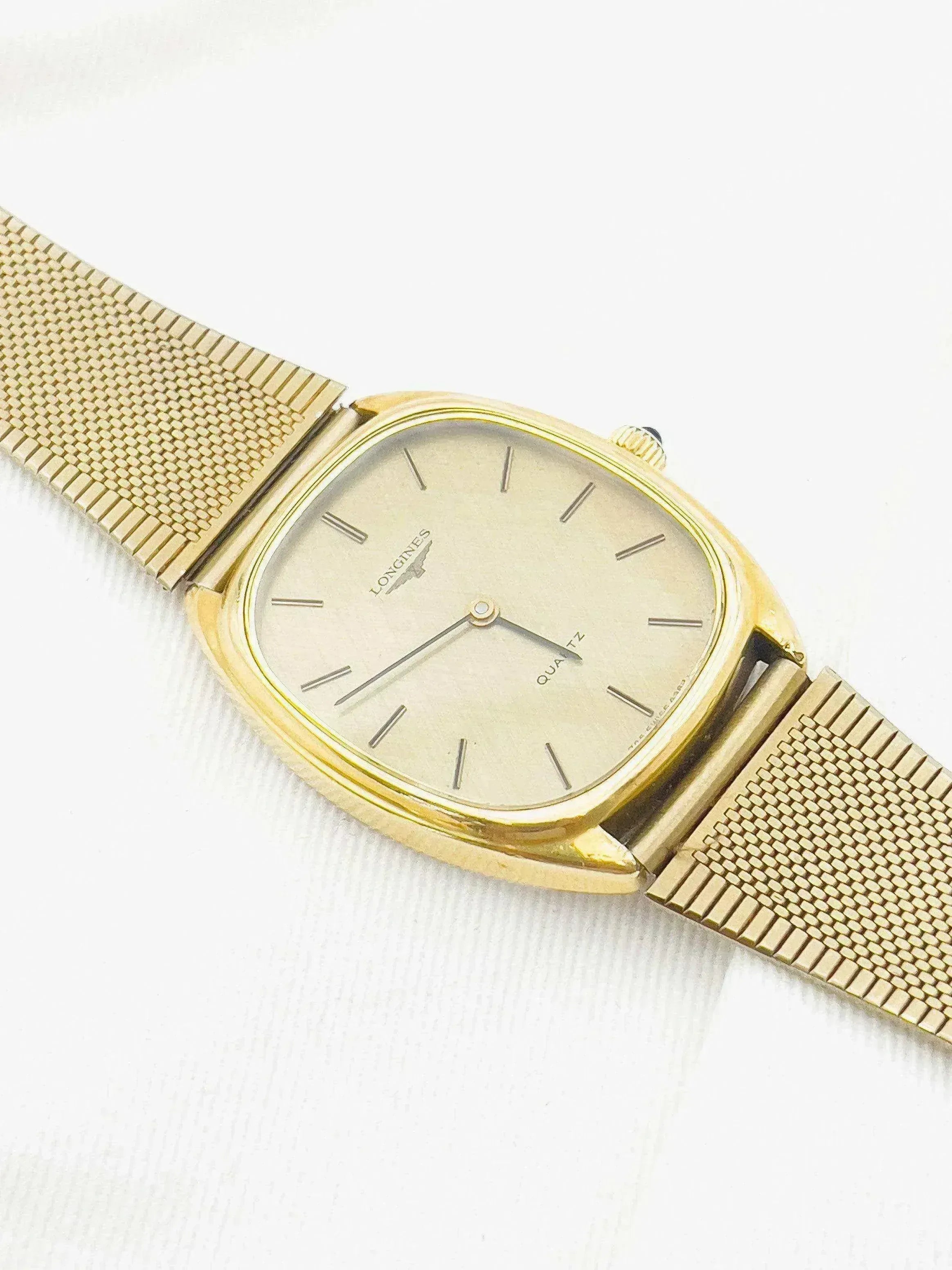 Longines - Gold Cabochon Tonneau quartz - 1980s - Atelier Victor