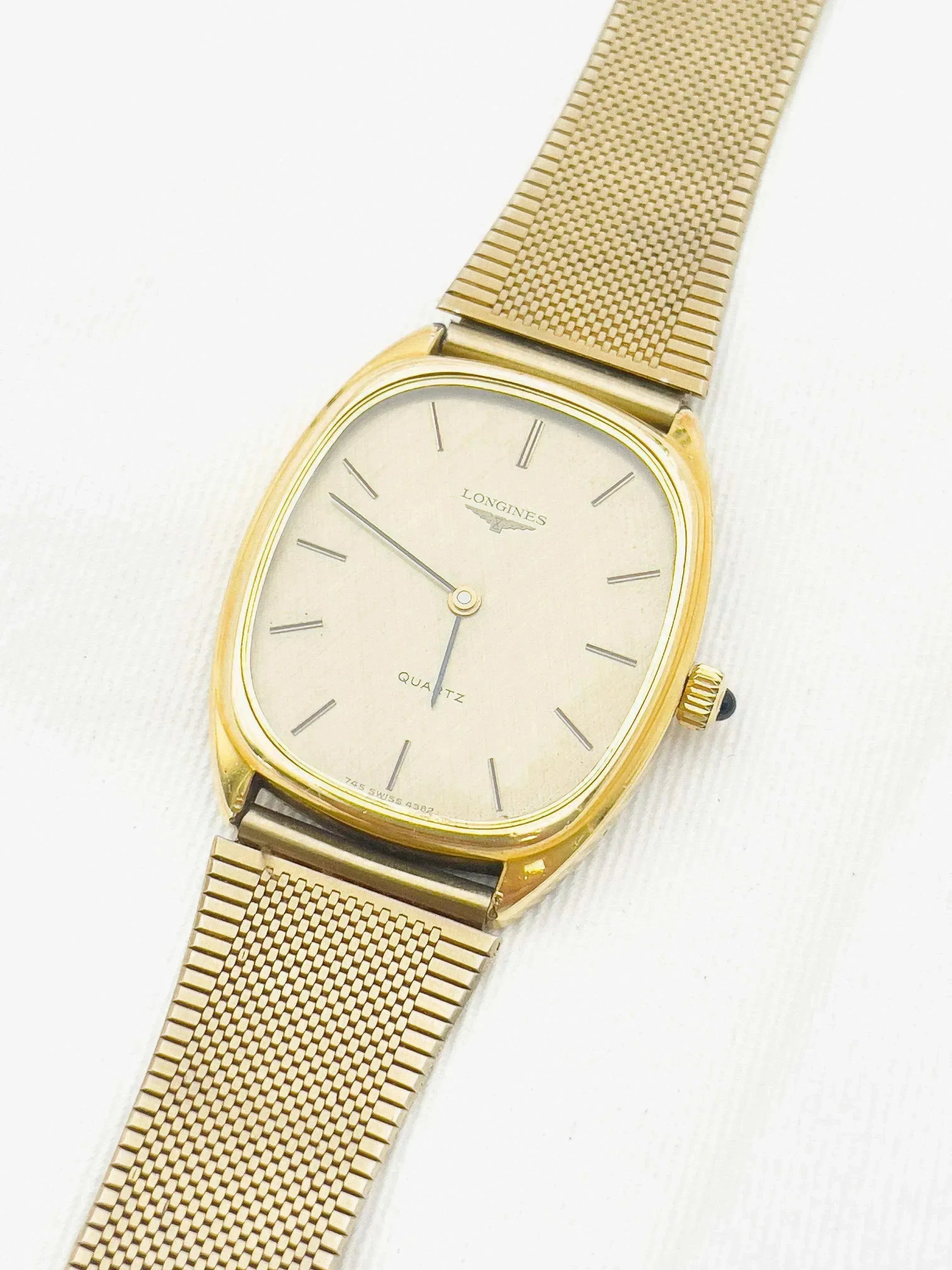 Longines - Gold Cabochon Tonneau quartz - 1980s - Atelier Victor