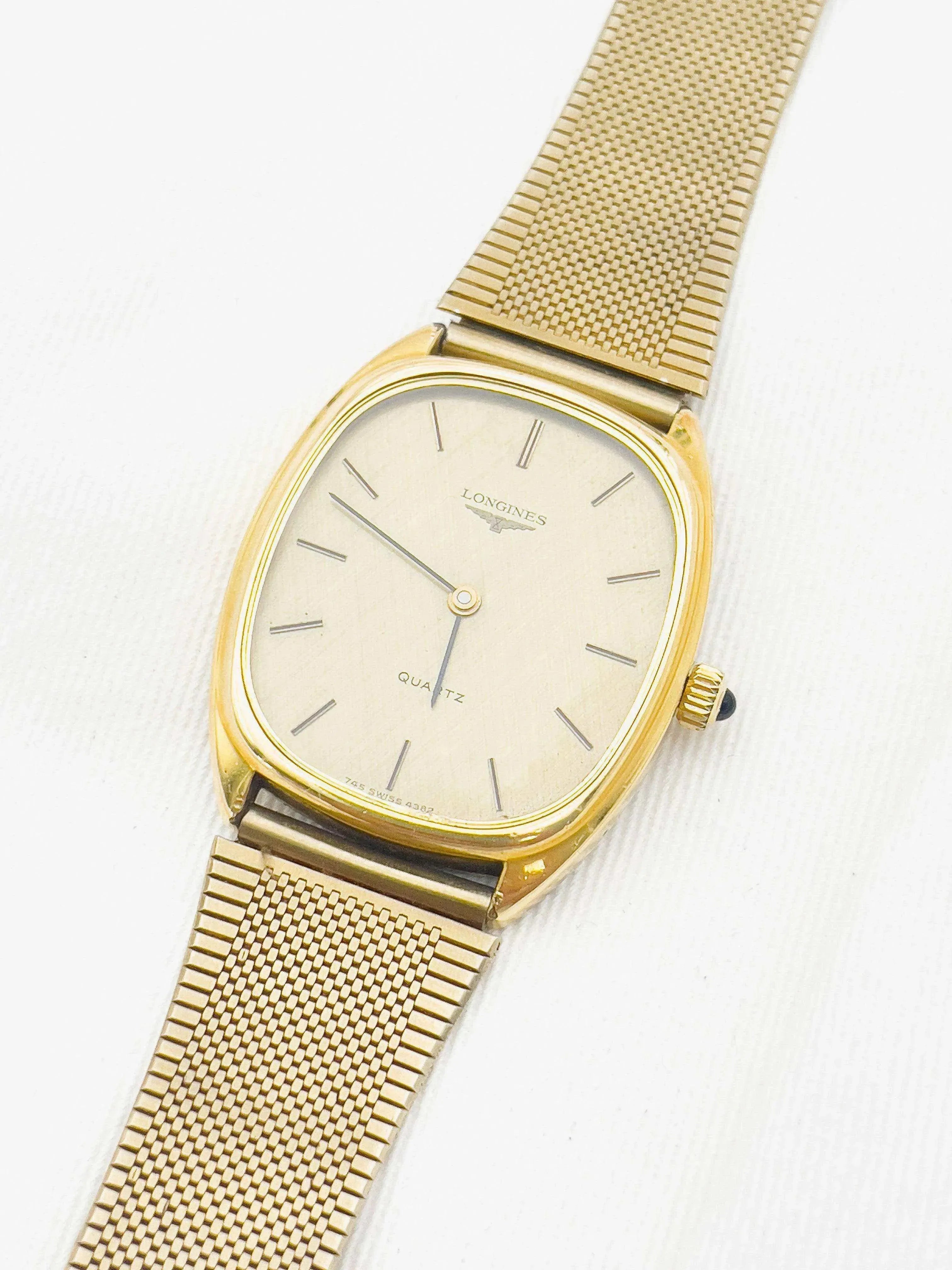 Longines - Gold Cabochon Tonneau quartz - 1980s - Atelier Victor