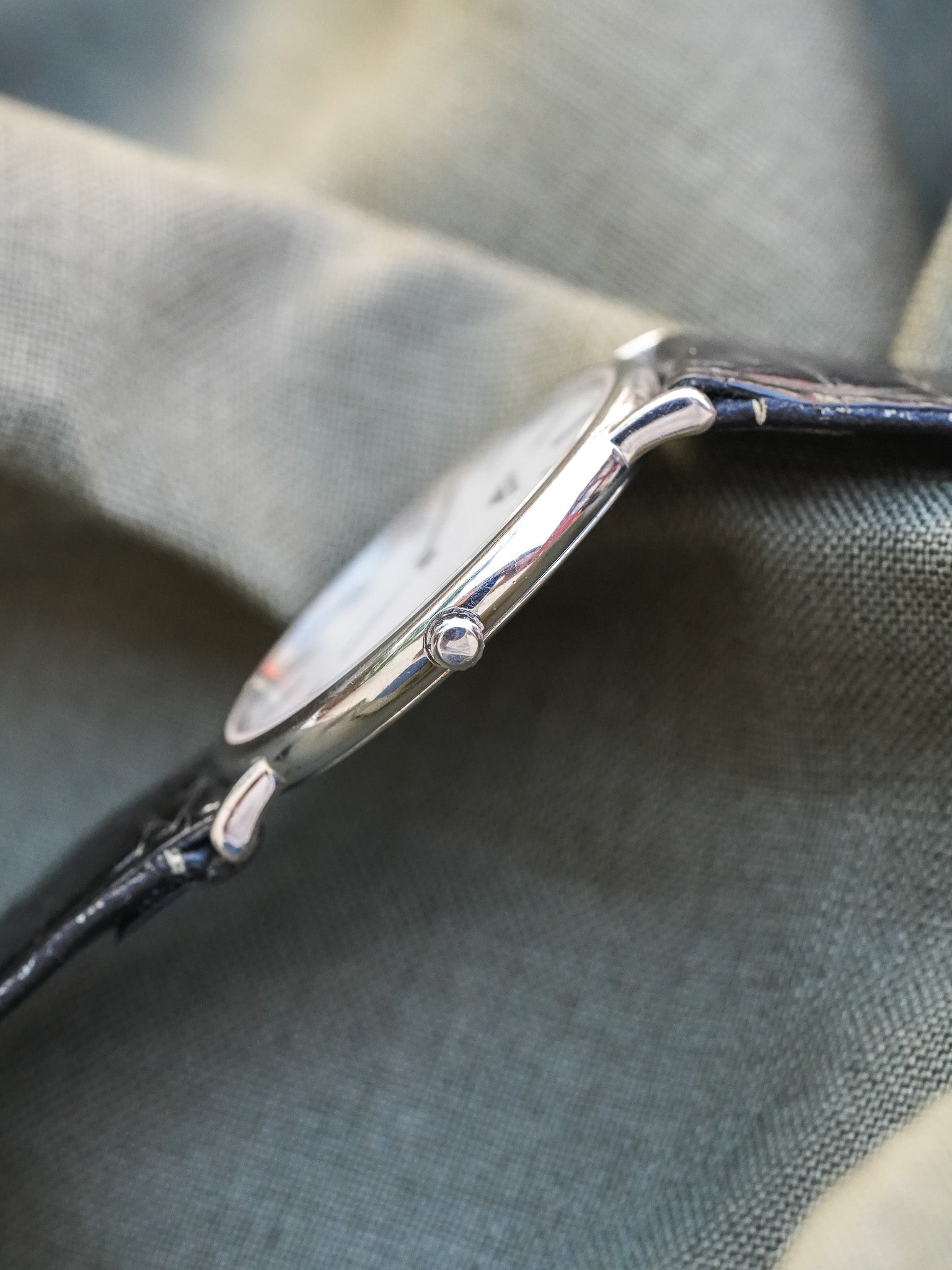Longines - La Grande Classique Blanc Romain Acier - 1990s - Atelier Victor - Vintage Shop