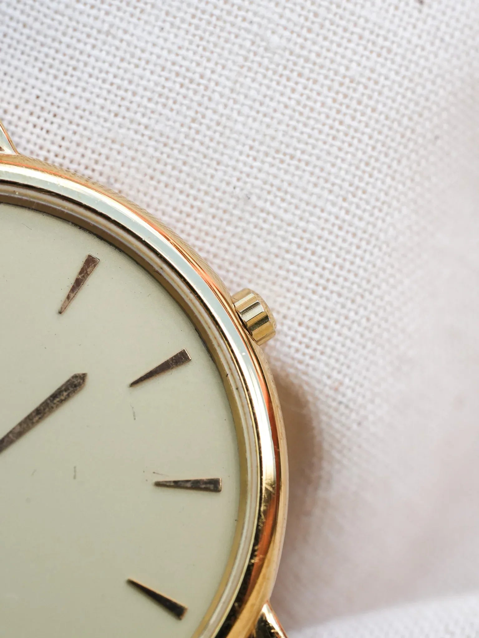 Longines - La Grande Classique Minimaliste Or - 1980s - Atelier Victor - Vintage Shop