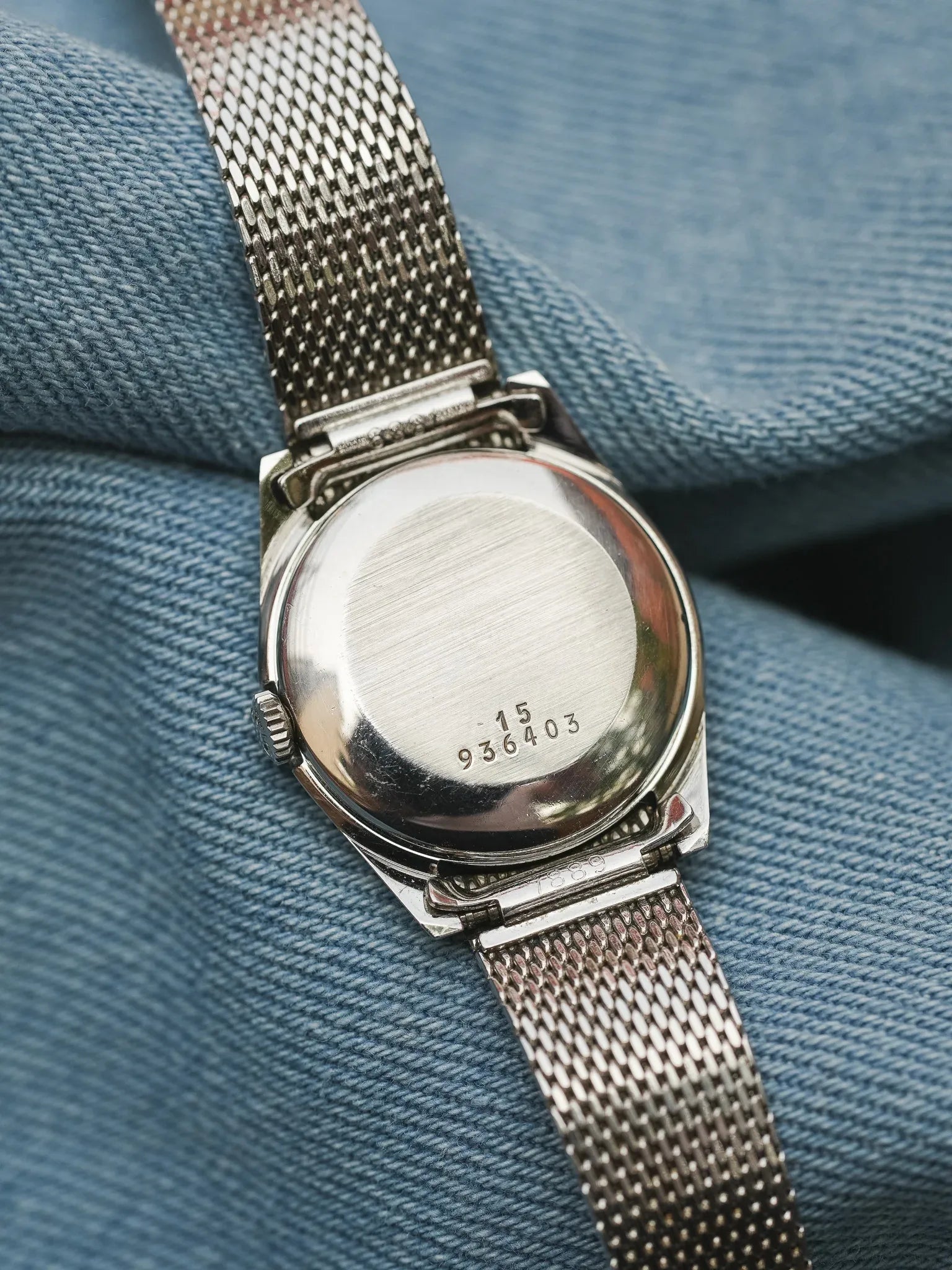 Longines - mini Dress Watch en maille milanaise acier index romain - 1970s - Atelier Victor