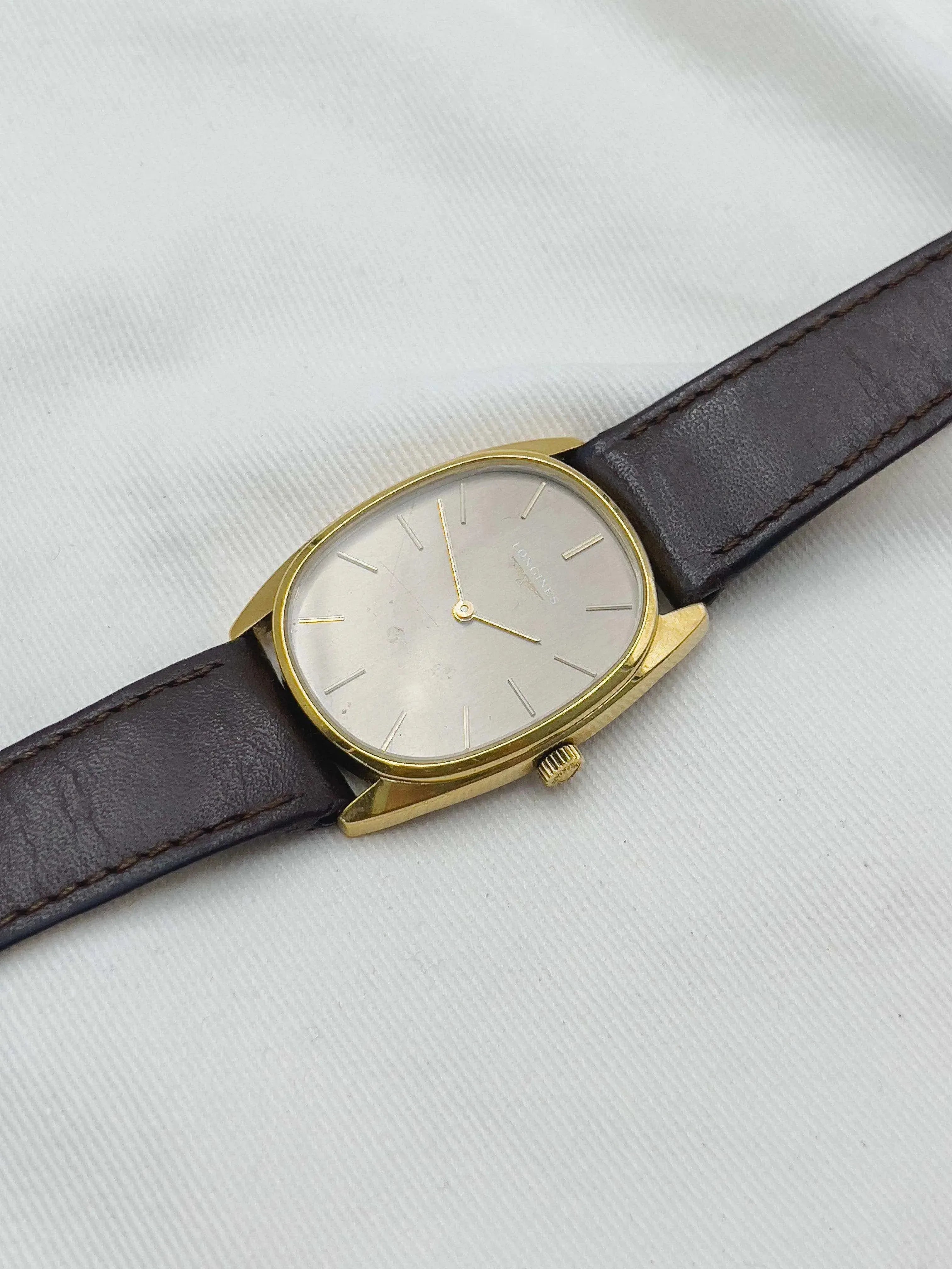 Longines - Moka Gold - 1979 - Atelier Victor - Vintage Shop