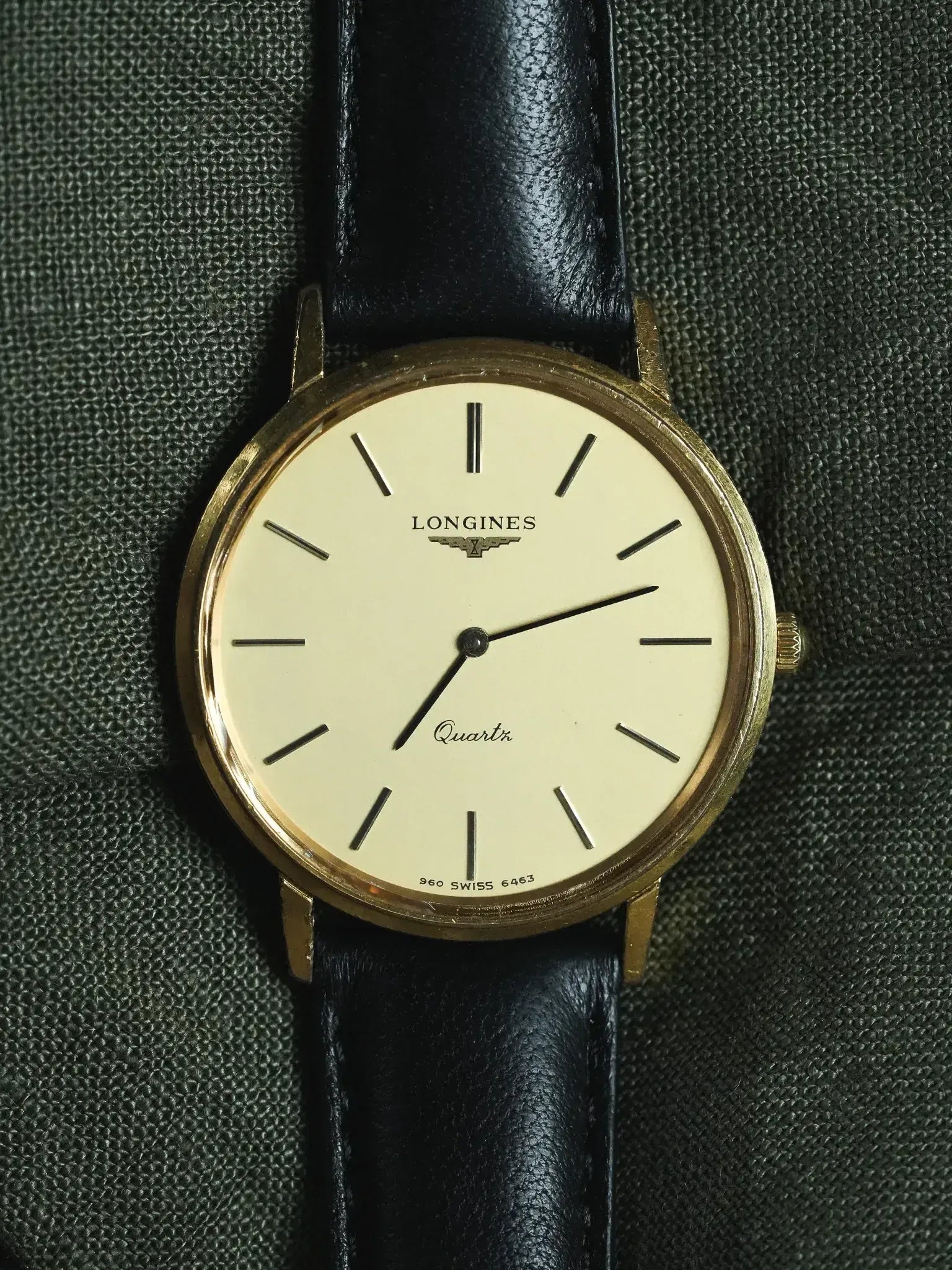 Longines - Montre habillée extra plate plaqué or index onyx - 1980s - Atelier Victor