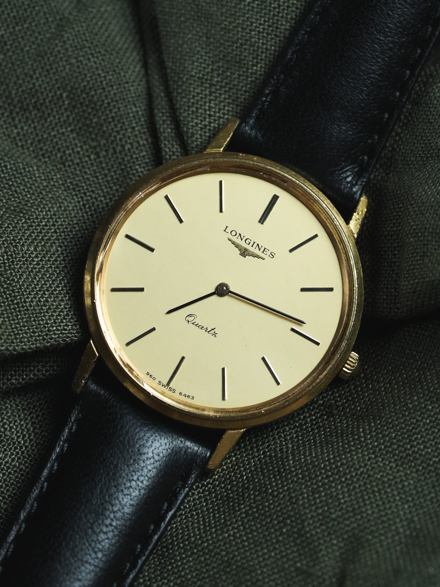 Longines - Montre habillée extra plate plaqué or index onyx - 1980s - Atelier Victor - Vintage Shop