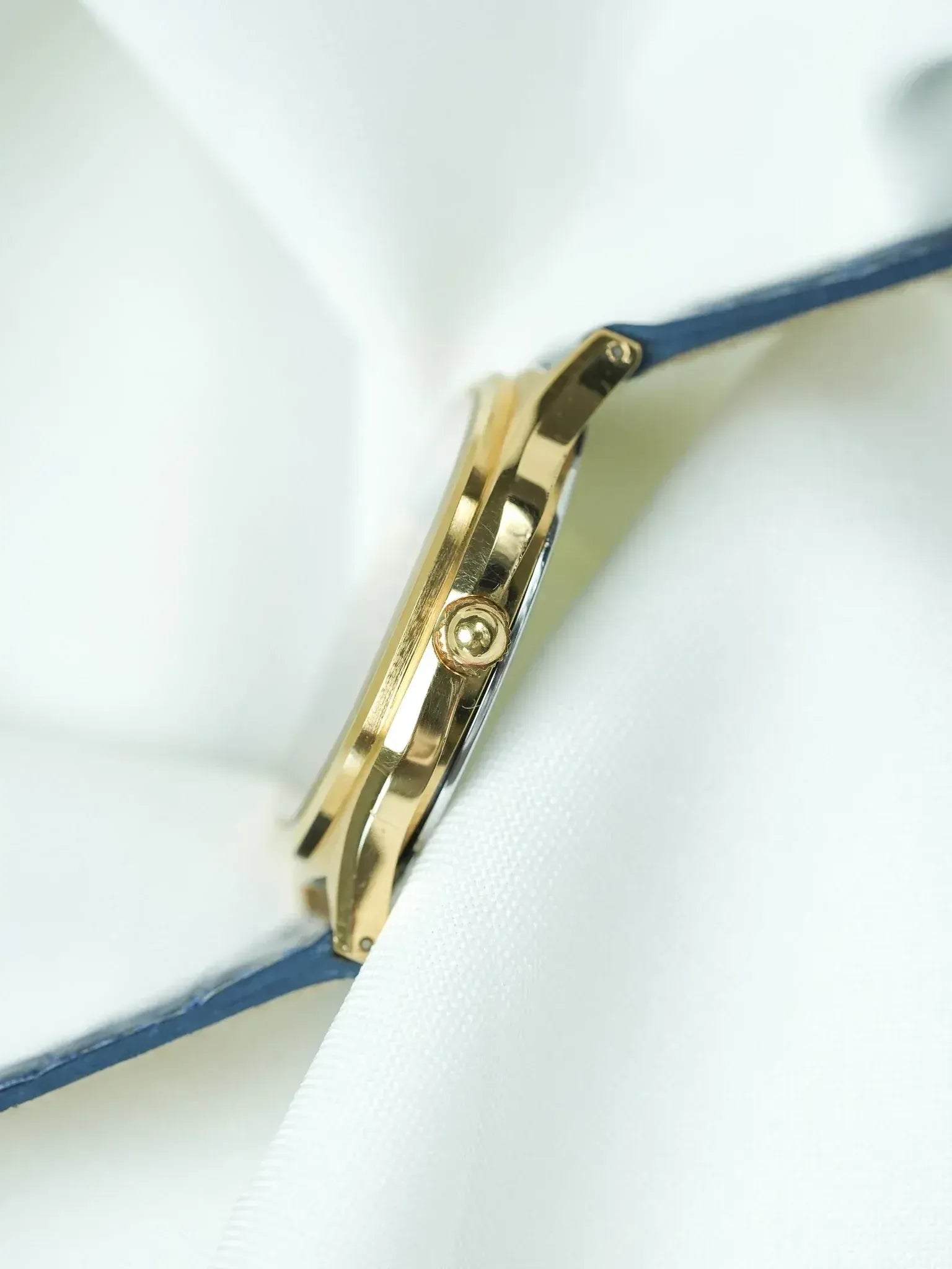 Longines - Octogonale Plaqué or Cadran Lin date - 1980s - Atelier Victor