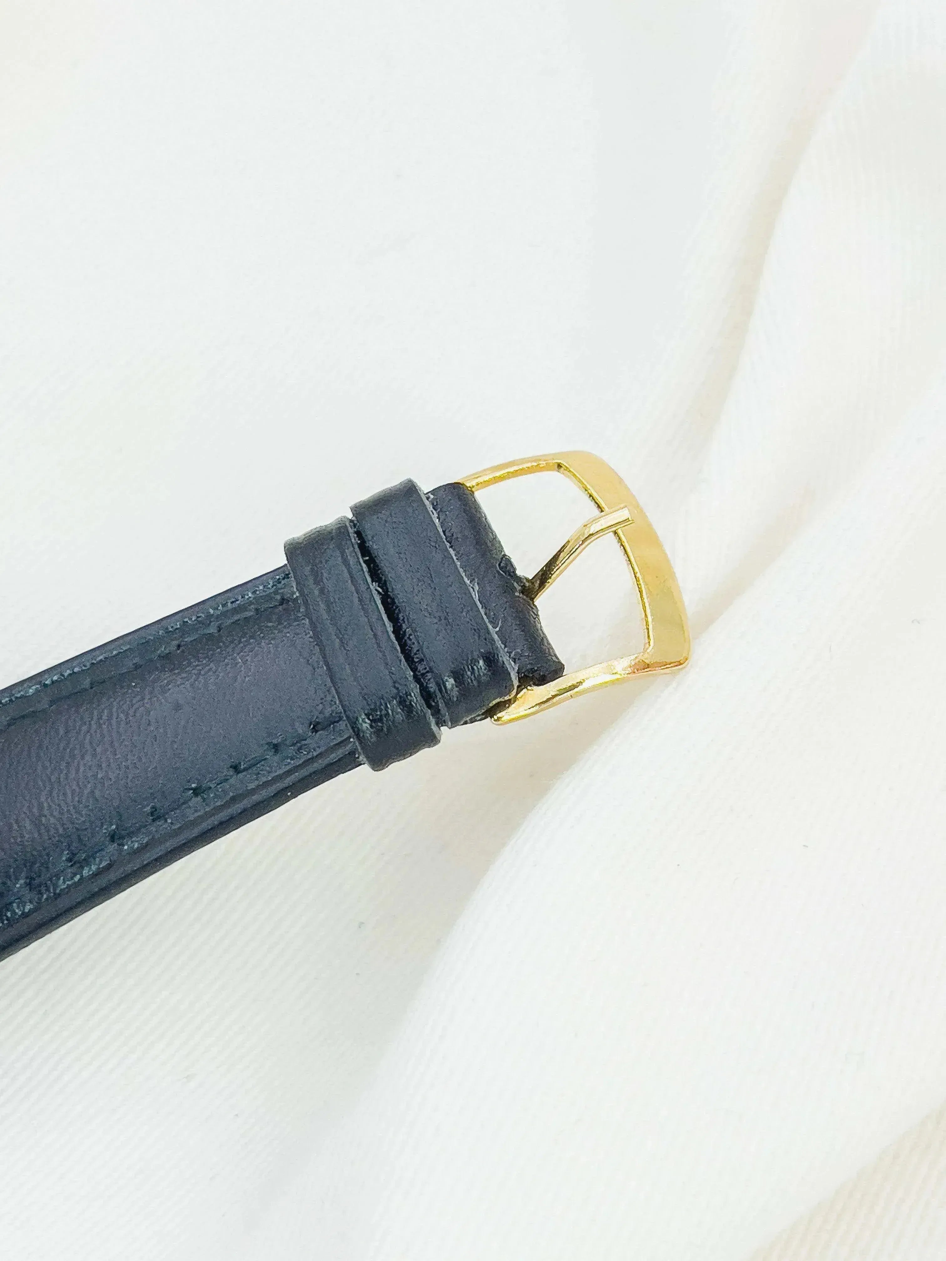 Longines - Ovale Tapissé - 1970s - Atelier Victor - Vintage Shop