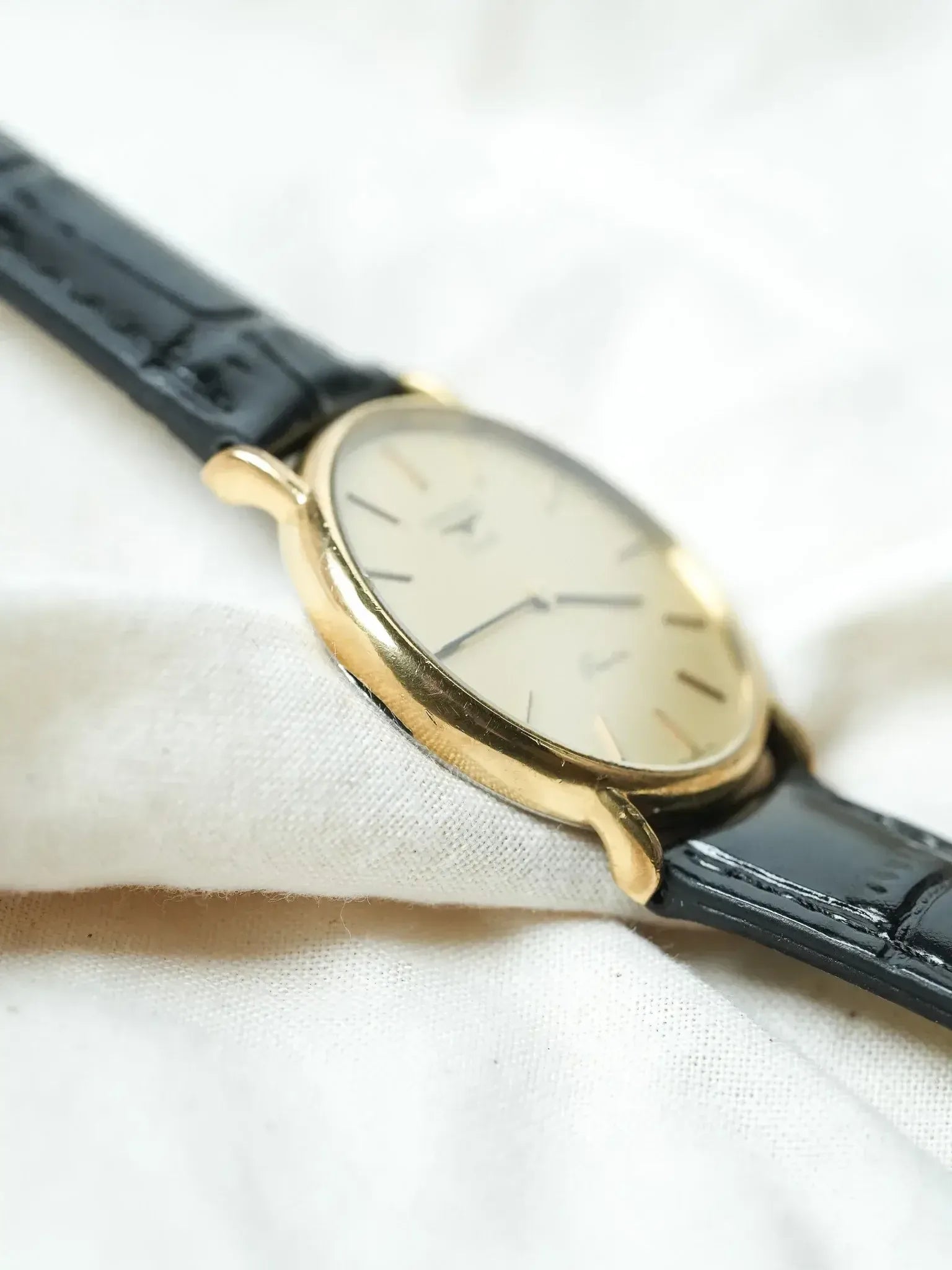 Longines - Présence Quartz Or Cadran Or - 1980s - Atelier Victor