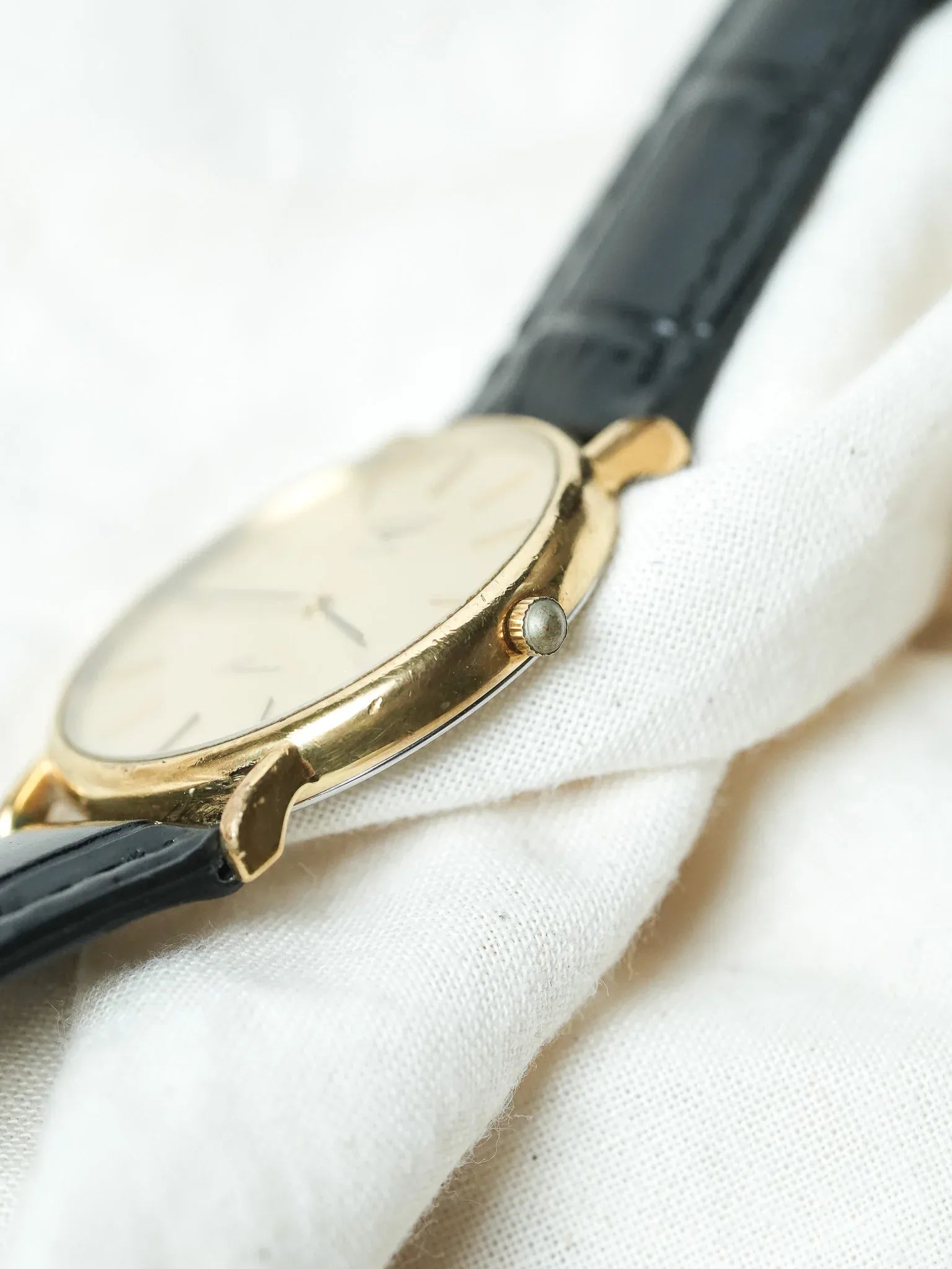 Longines - Présence Quartz Or Cadran Or - 1980s - Atelier Victor - Vintage Shop