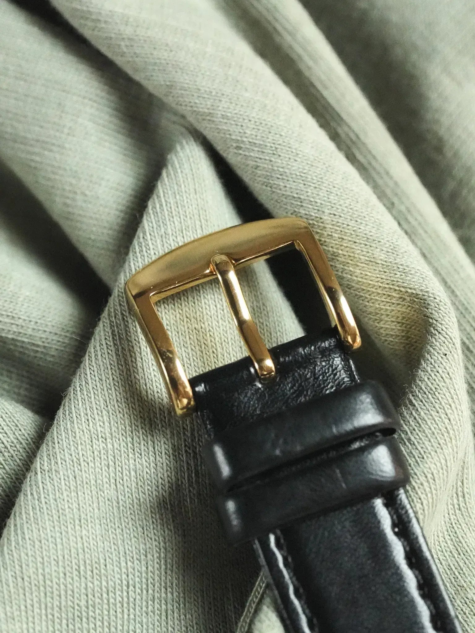 Longines - Presence Ronde Or date - 1980s - Atelier Victor