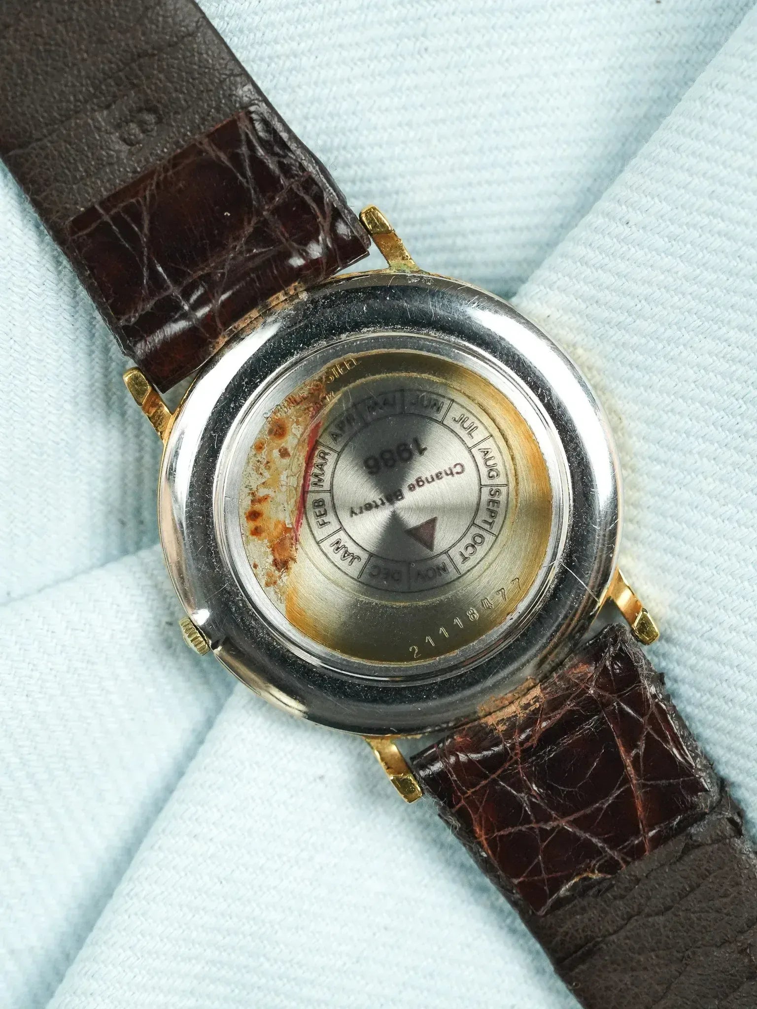 Longines - Ronde Extra plate Cadran Or Quartz - 1980s - Atelier Victor
