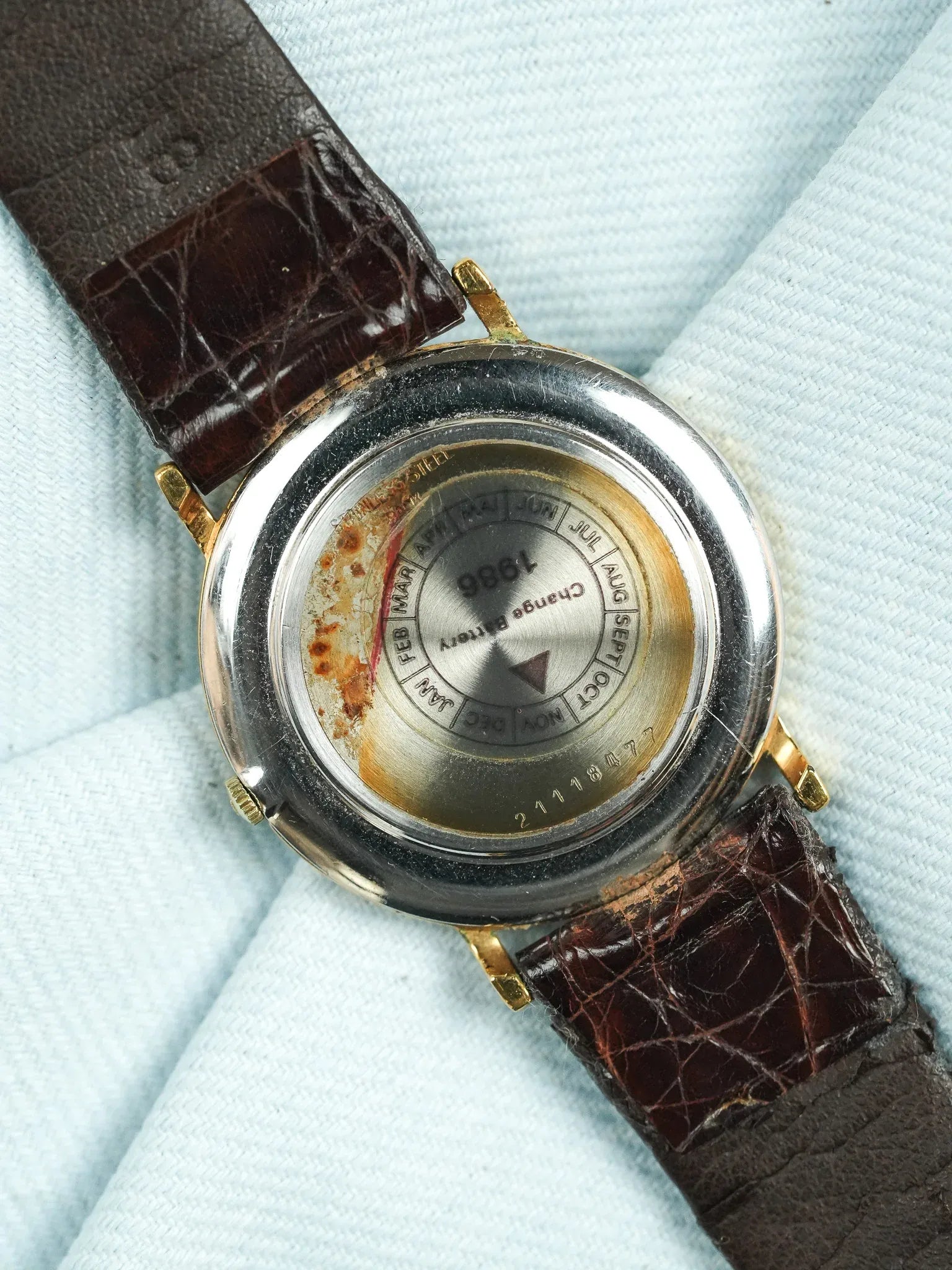 Longines - Ronde Extra plate Cadran Or Quartz - 1980s - Atelier Victor - Vintage Shop