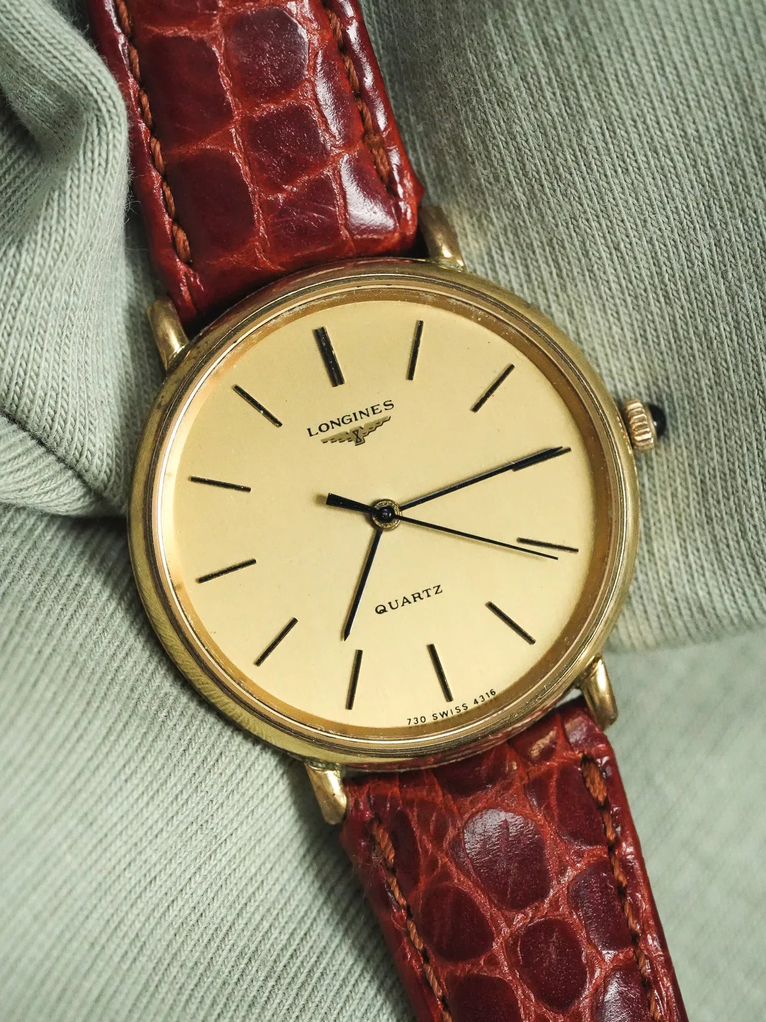 Longines - Ronde Or Cabochon noir - 1970s - Atelier Victor