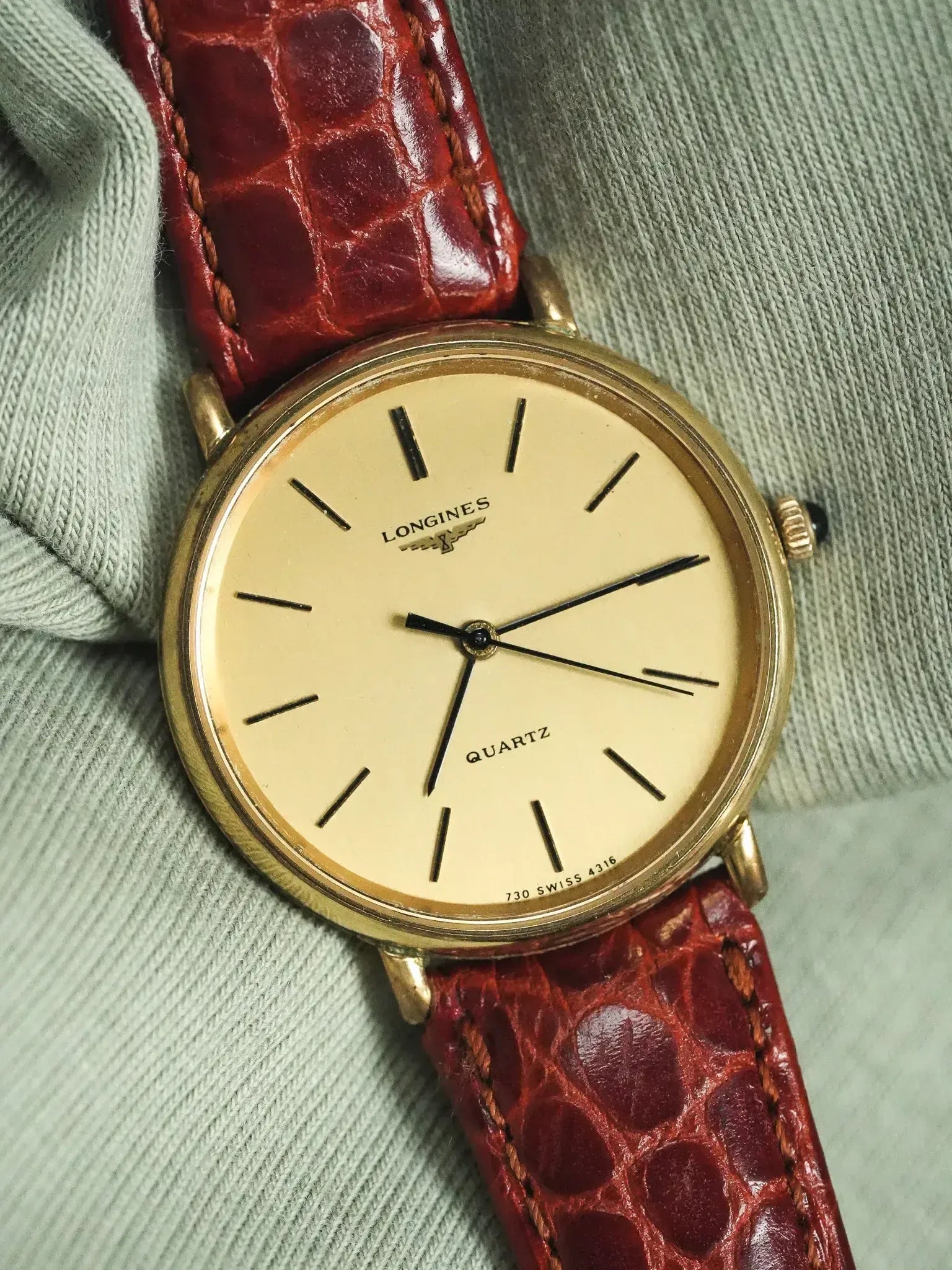 Longines - Ronde Or Cabochon noir - 1970s - Atelier Victor