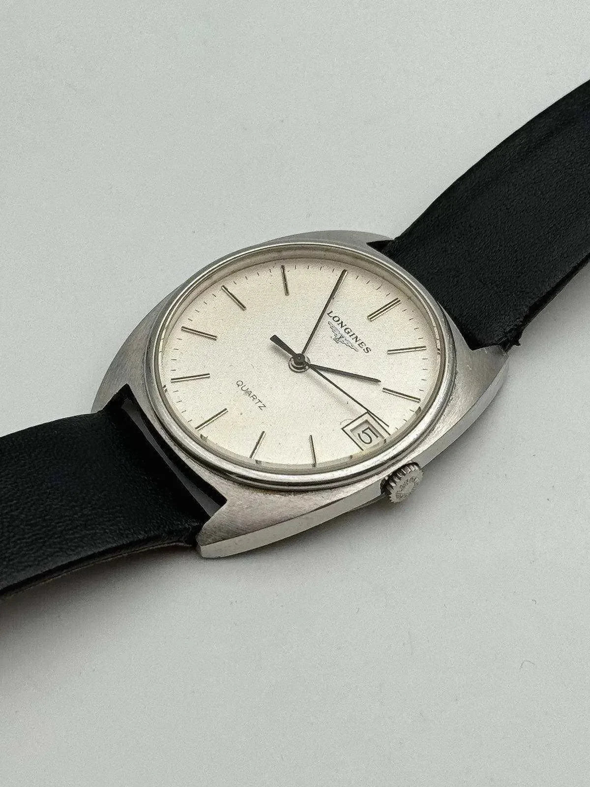 Longines - Silver Linen Dial - 1978 - Atelier Victor - Vintage Shop